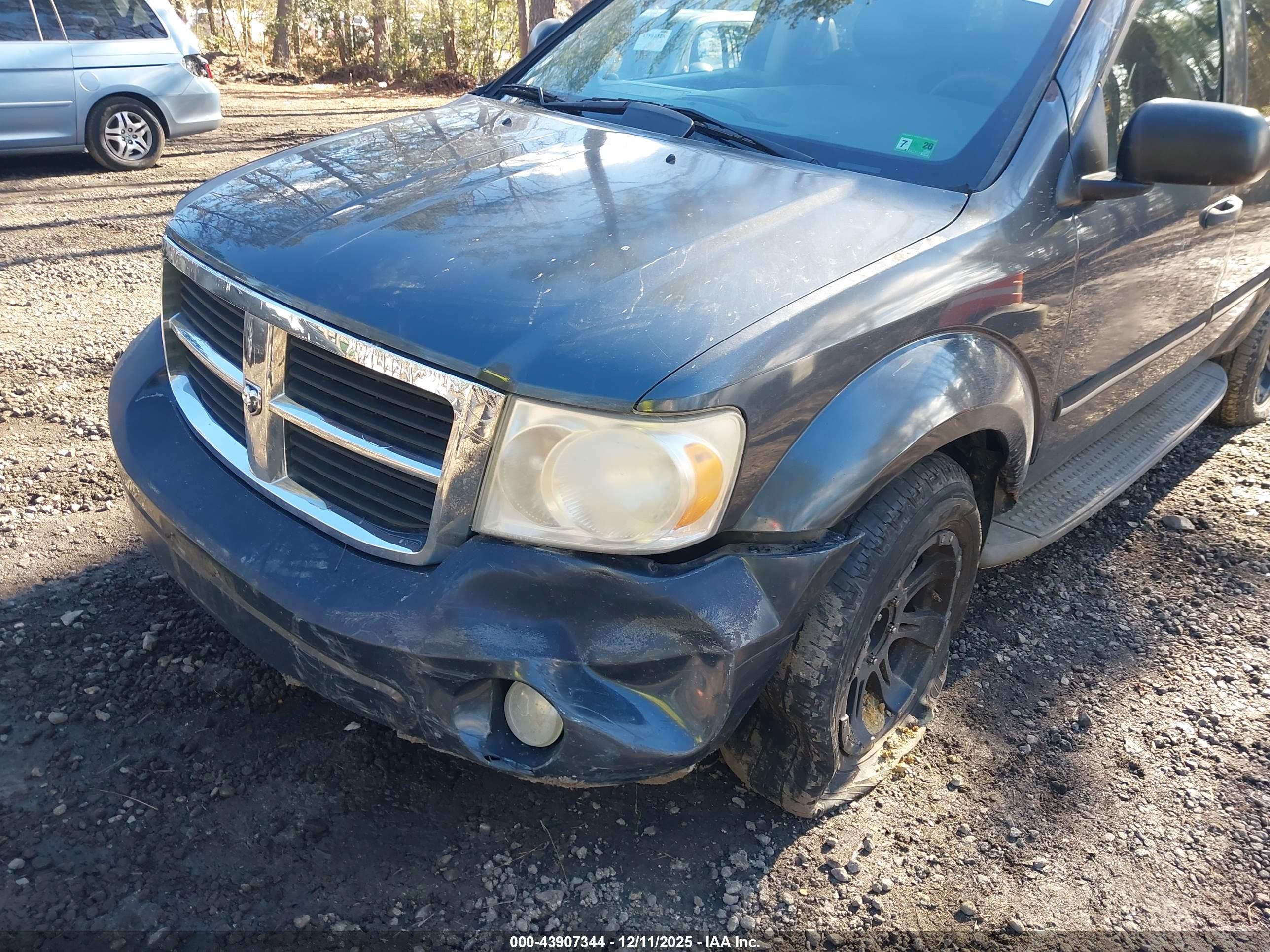 DODGE DURANGO image 6