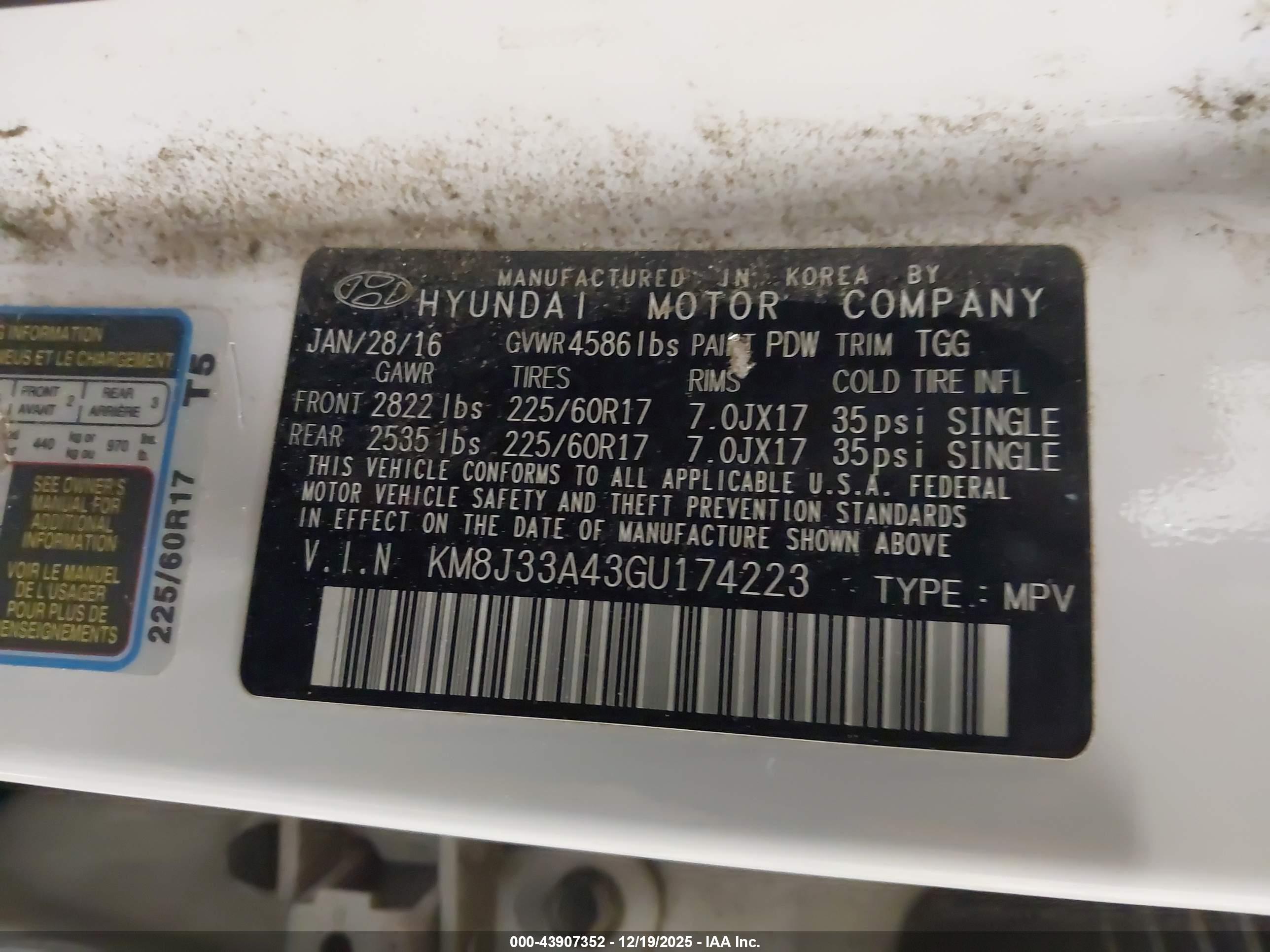 HYUNDAI TUCSON image 9