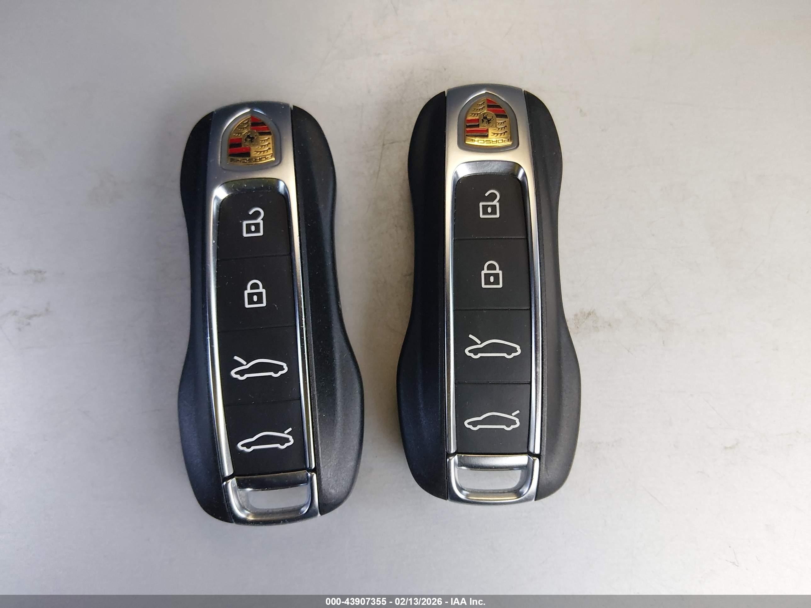 PORSCHE TAYCAN image 11