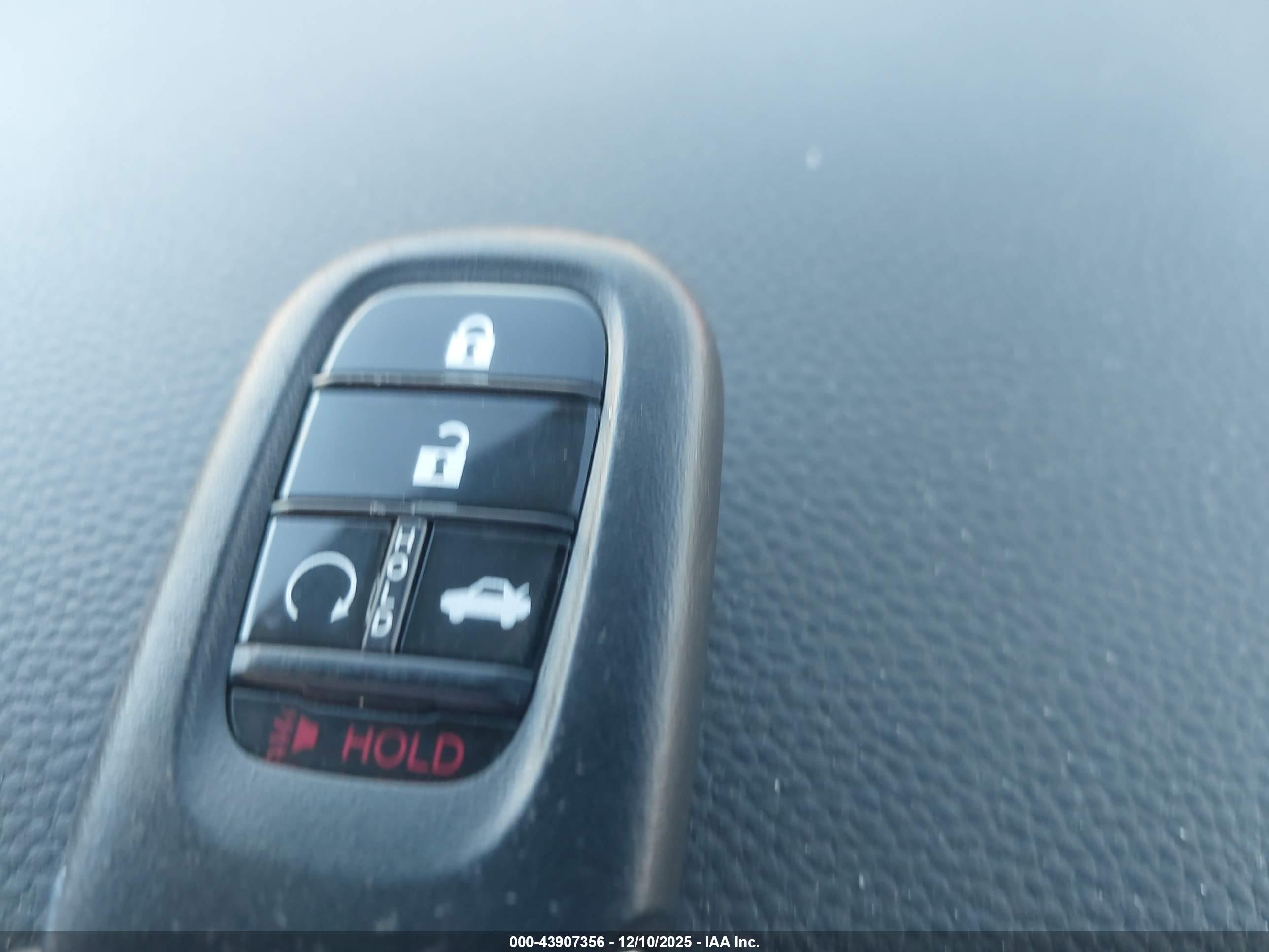 HONDA CIVIC image 11