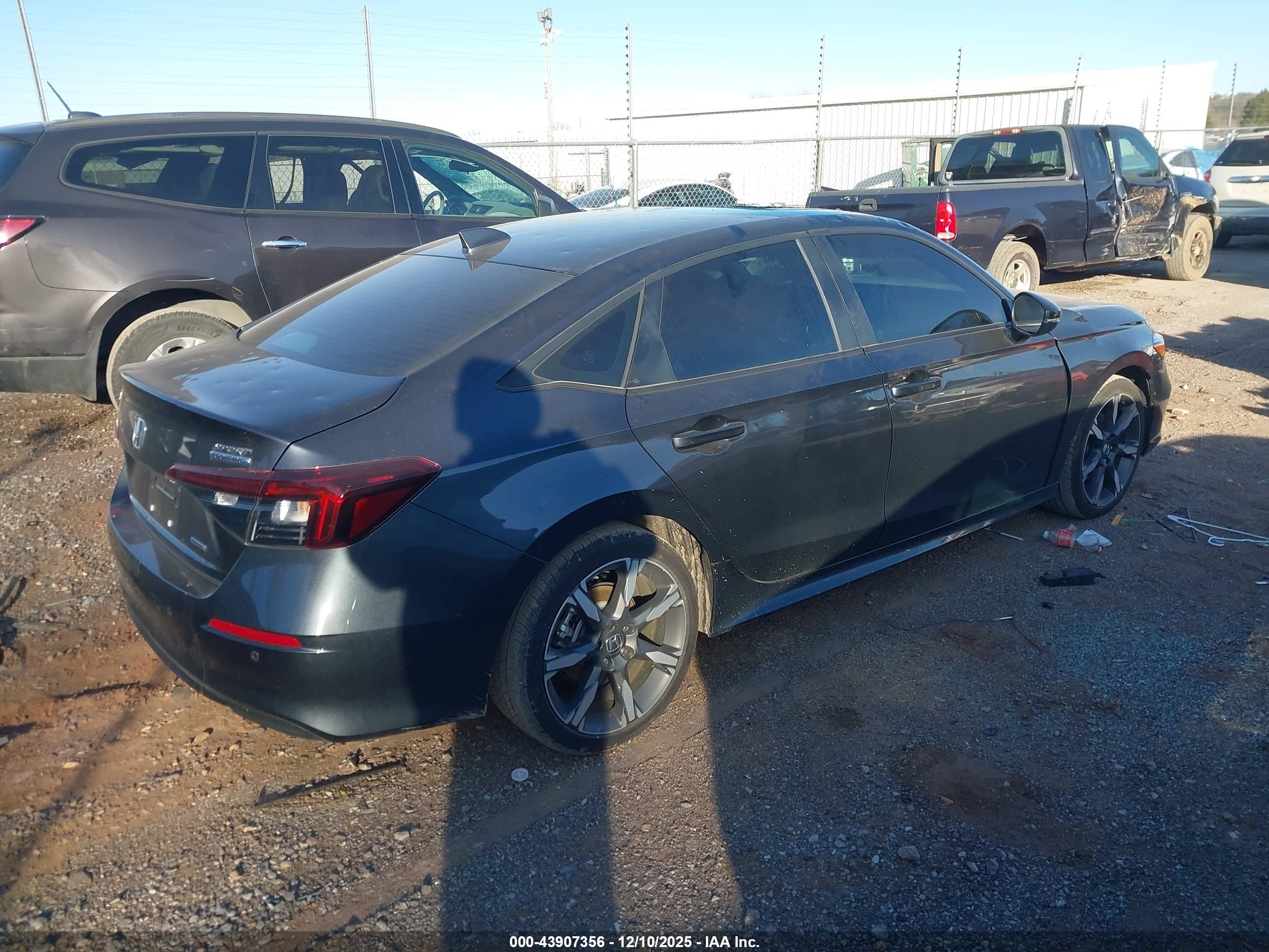HONDA CIVIC image 4