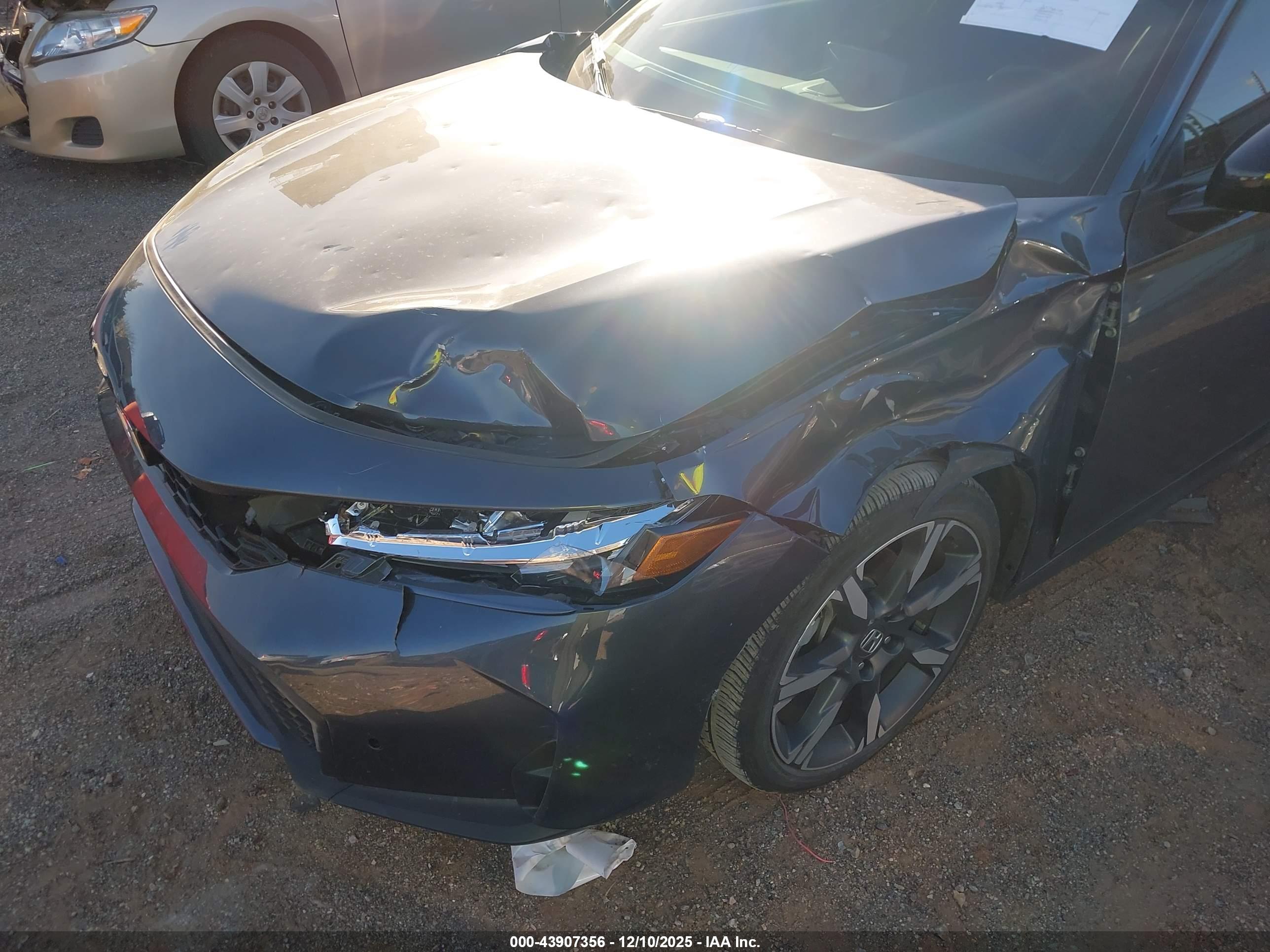 HONDA CIVIC image 6