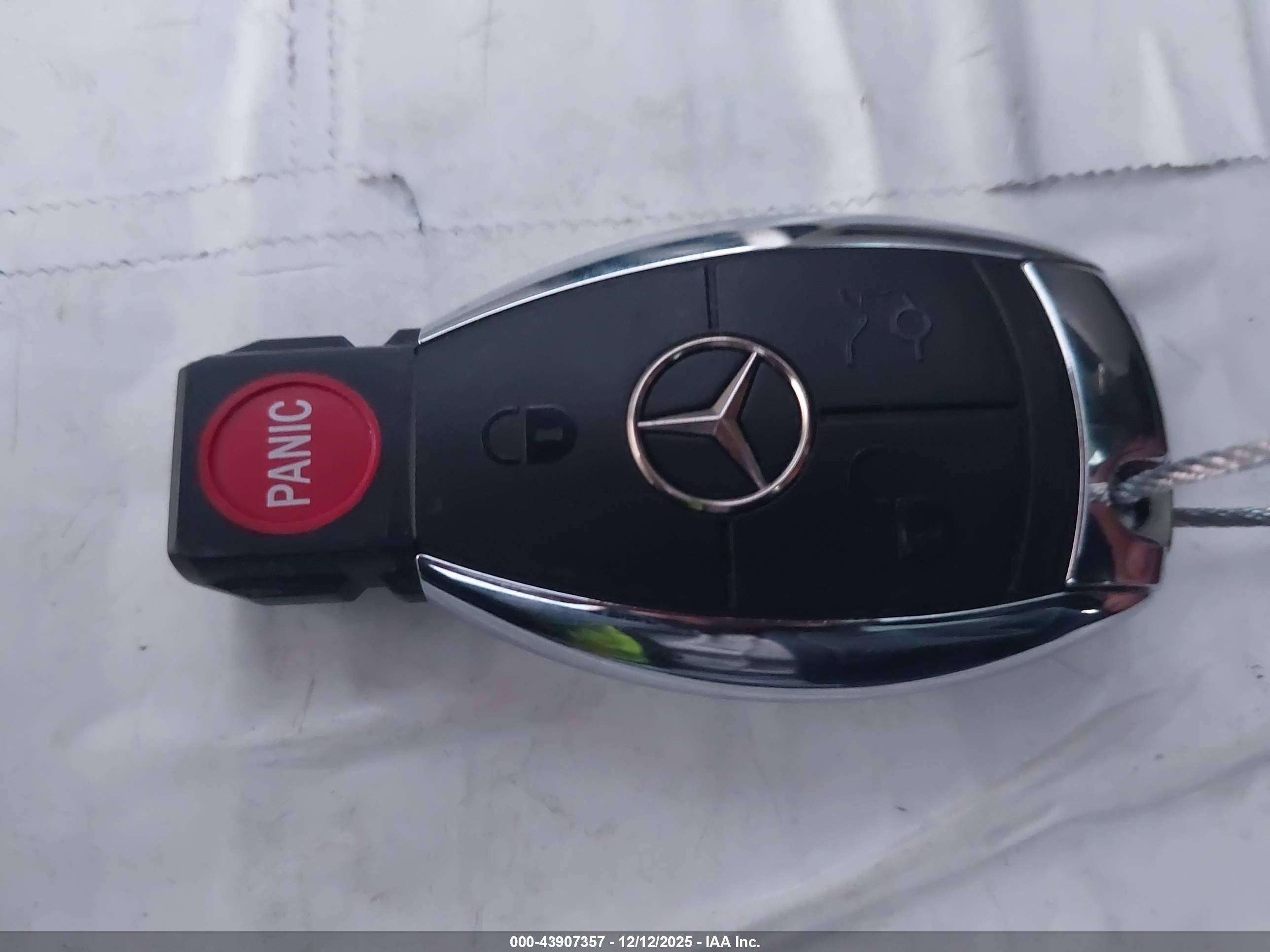MERCEDES-BENZ C image 11