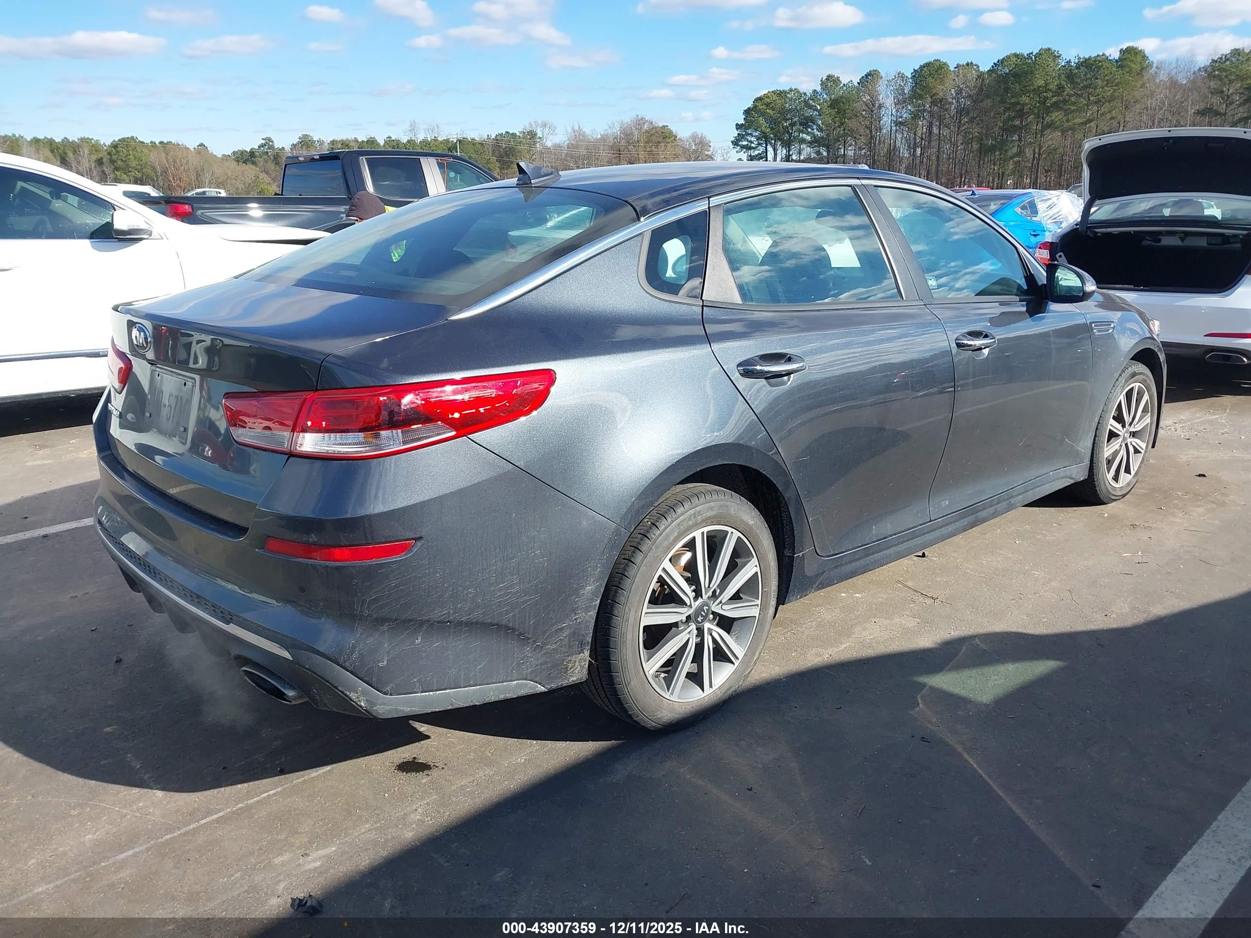 KIA OPTIMA image 4