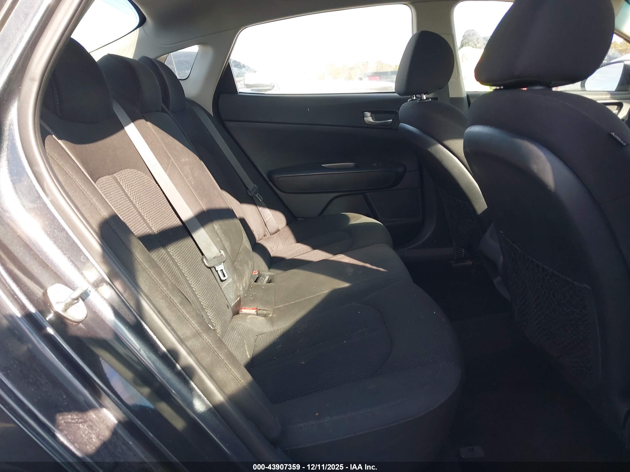 KIA OPTIMA image 8