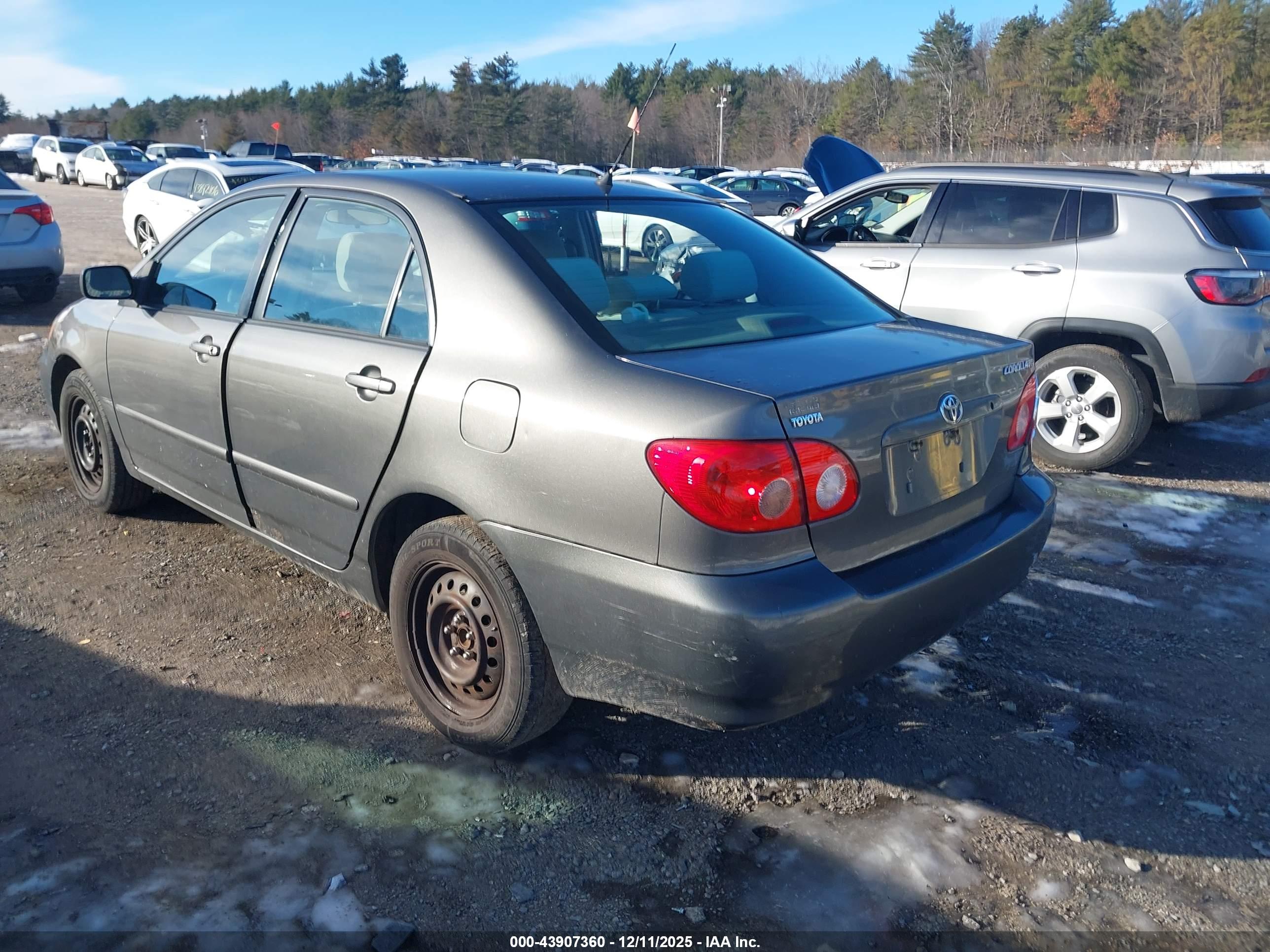 TOYOTA COROLLA image 3