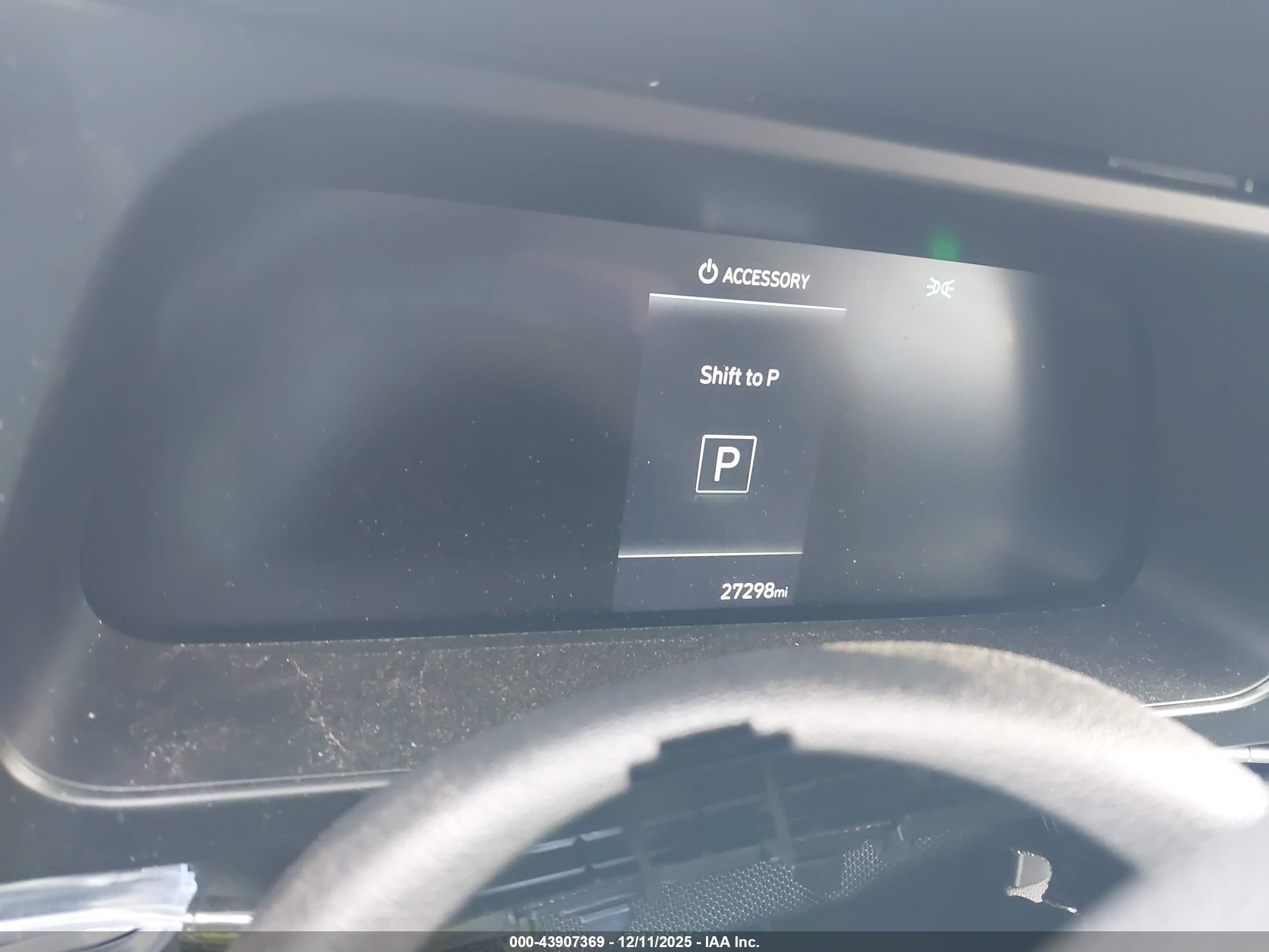 HYUNDAI ELANTRA image 7
