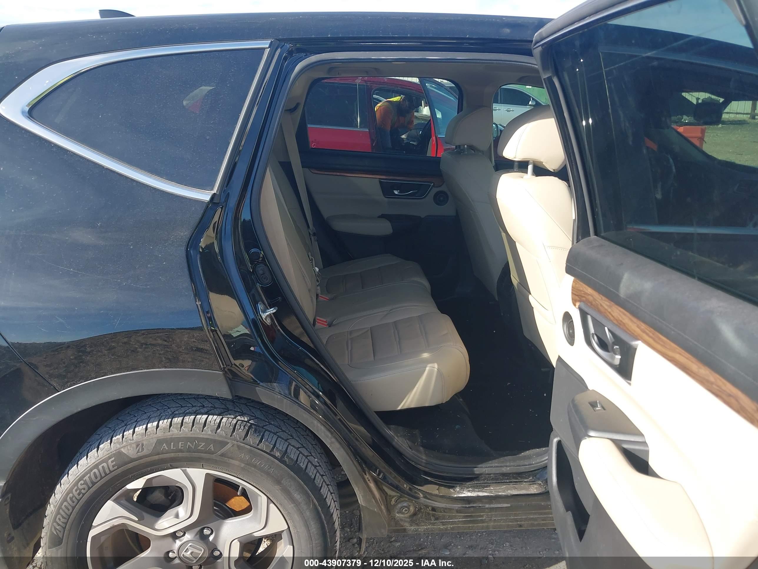HONDA CR-V image 8