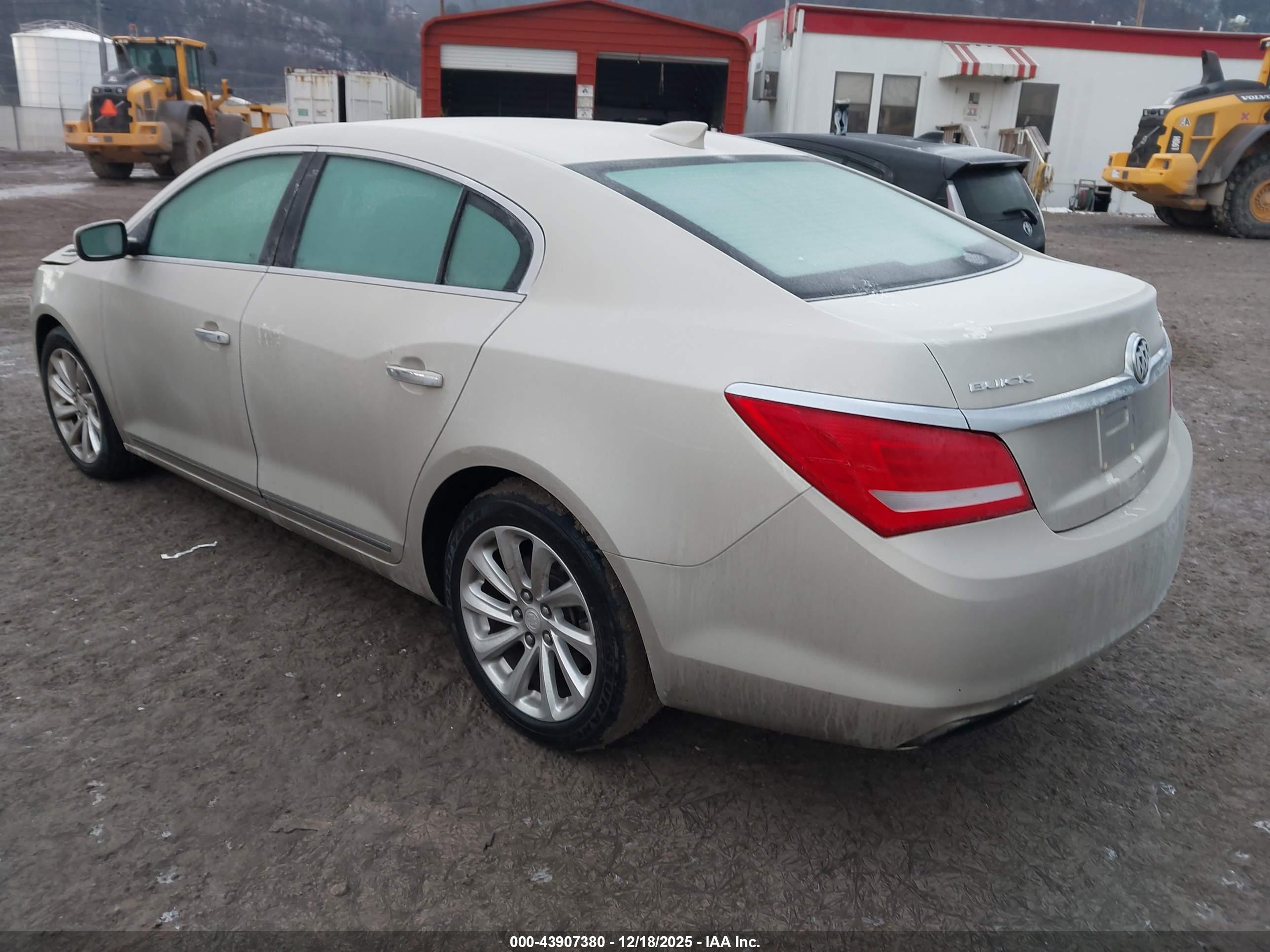 BUICK LACROSSE image 3