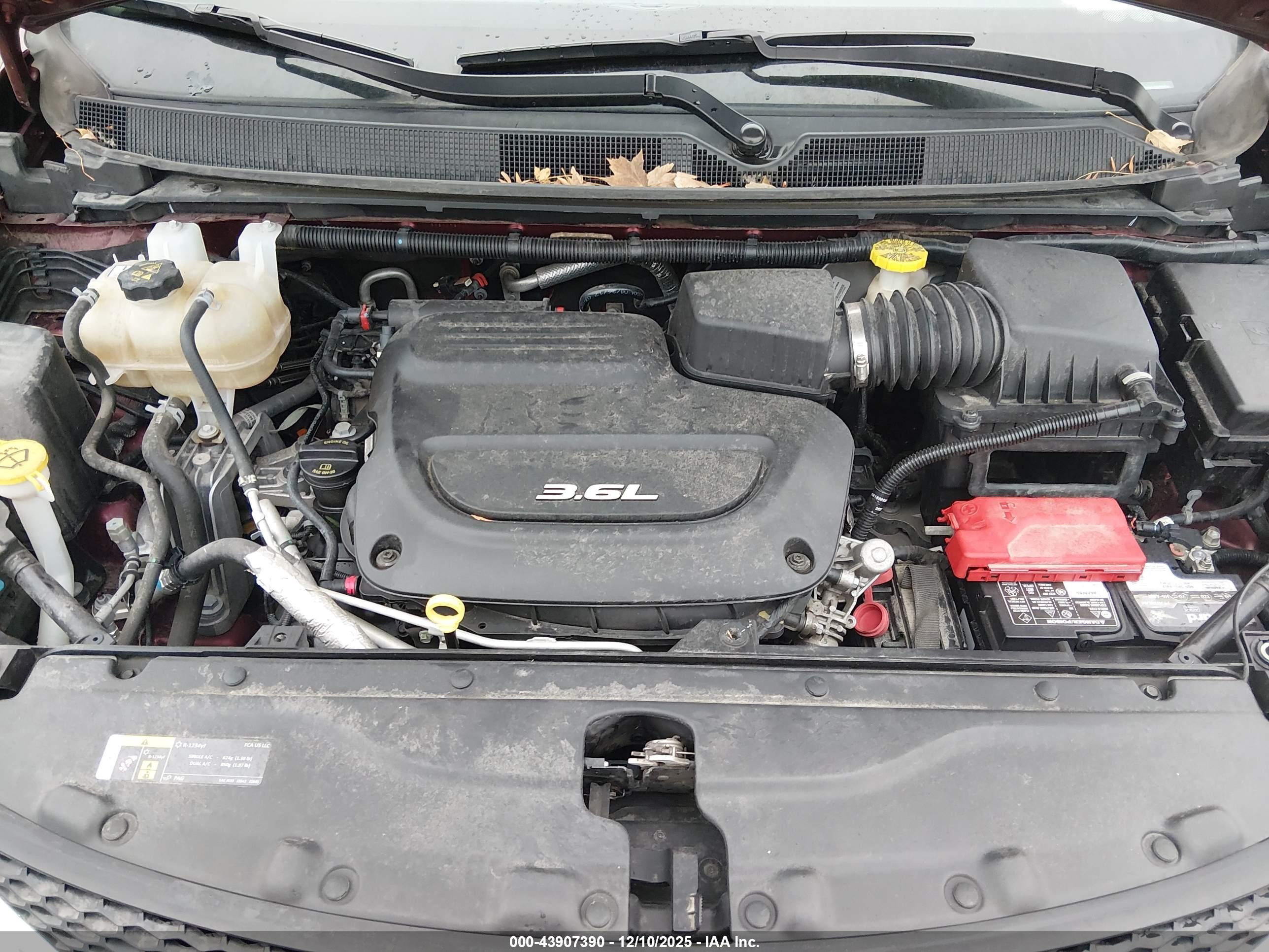 CHRYSLER PACIFICA image 10
