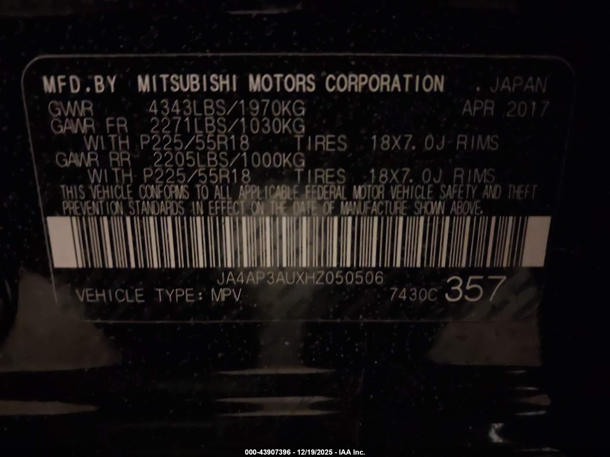 MITSUBISHI OUTLANDER image 9