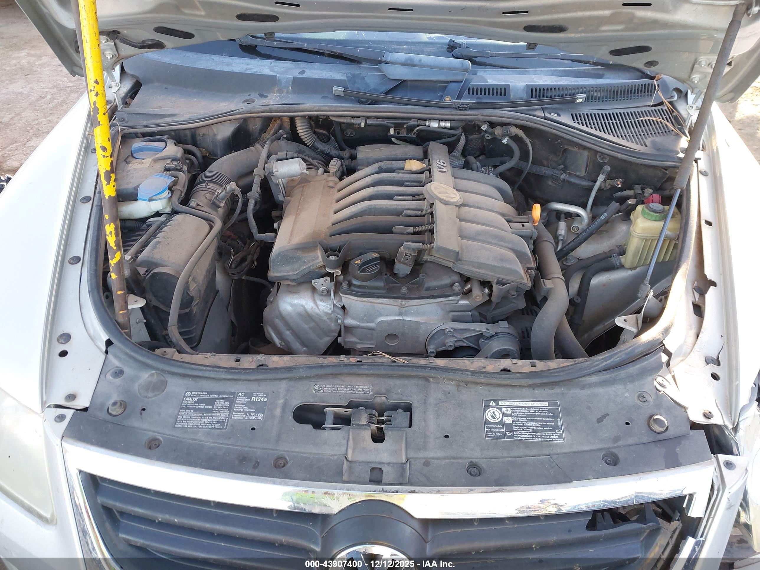 VOLKSWAGEN TOUAREG image 10