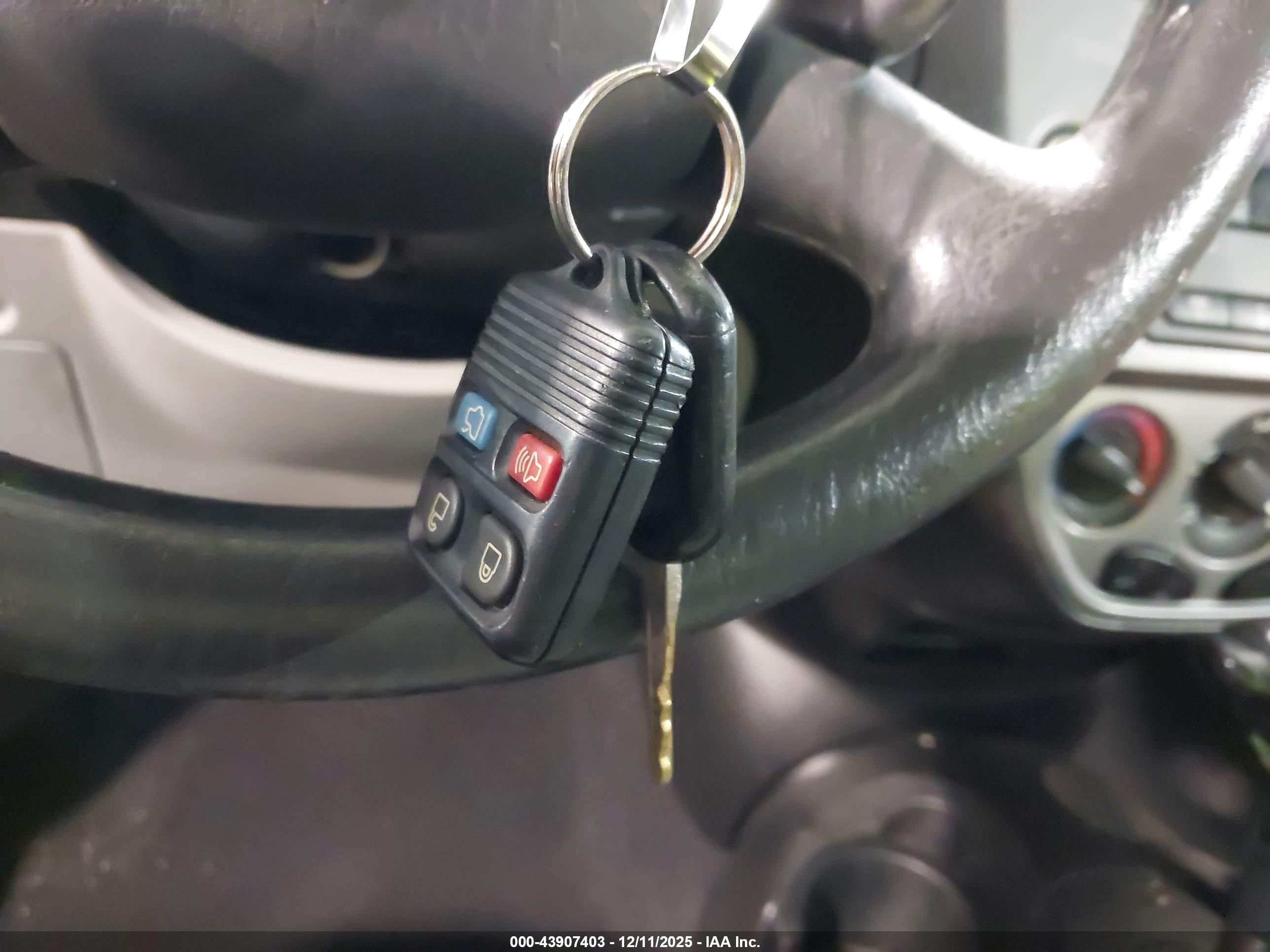 FORD FOCUS image 11