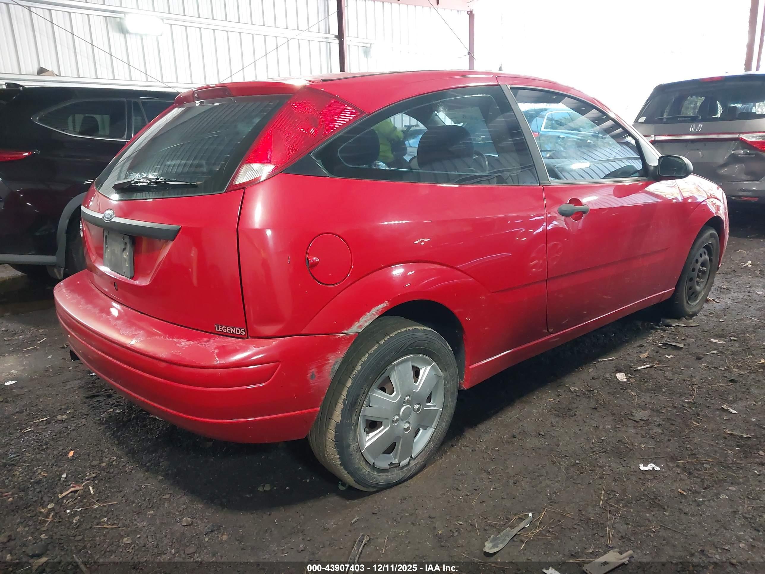 FORD FOCUS image 4