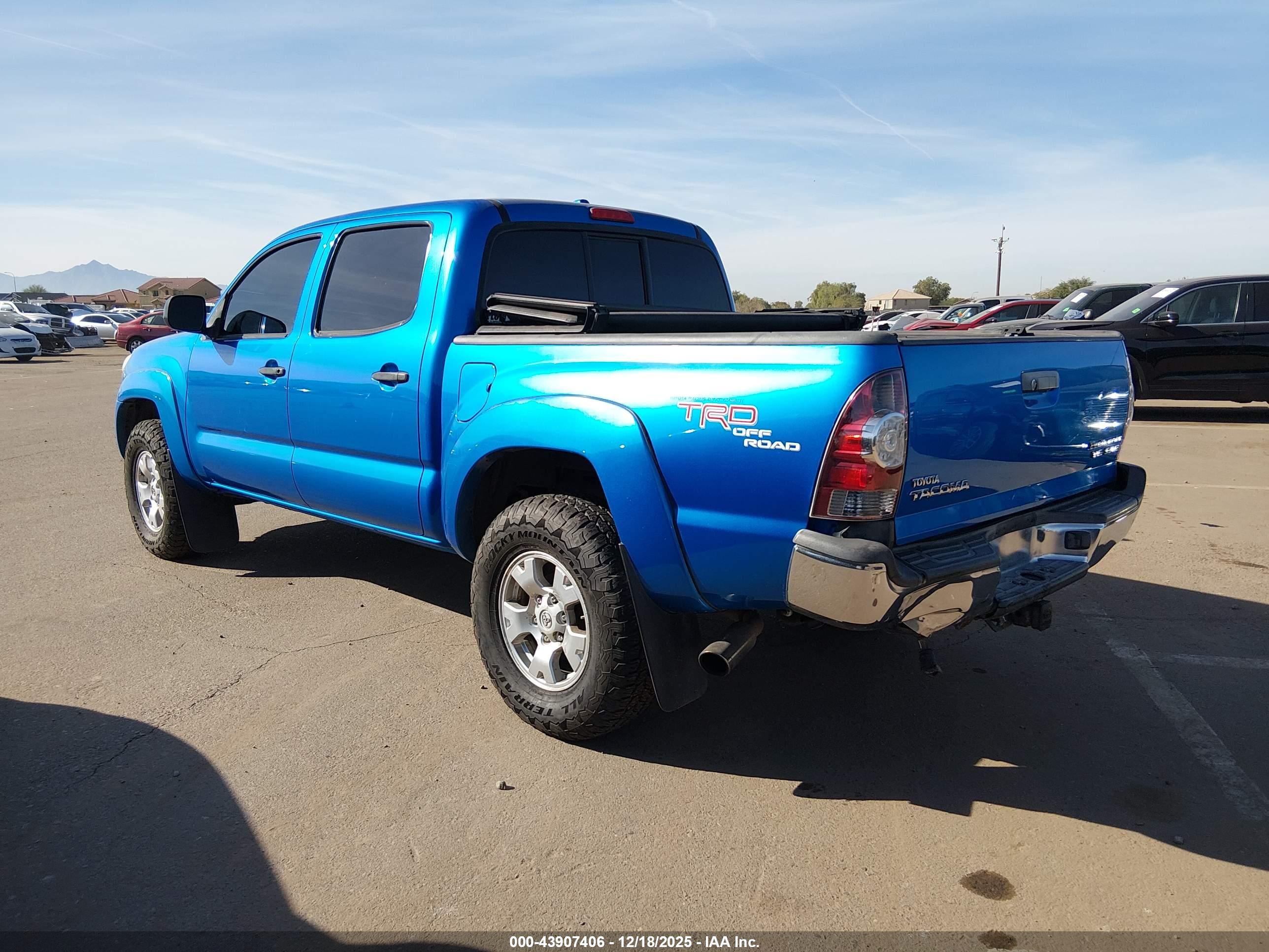 TOYOTA TACOMA image 3
