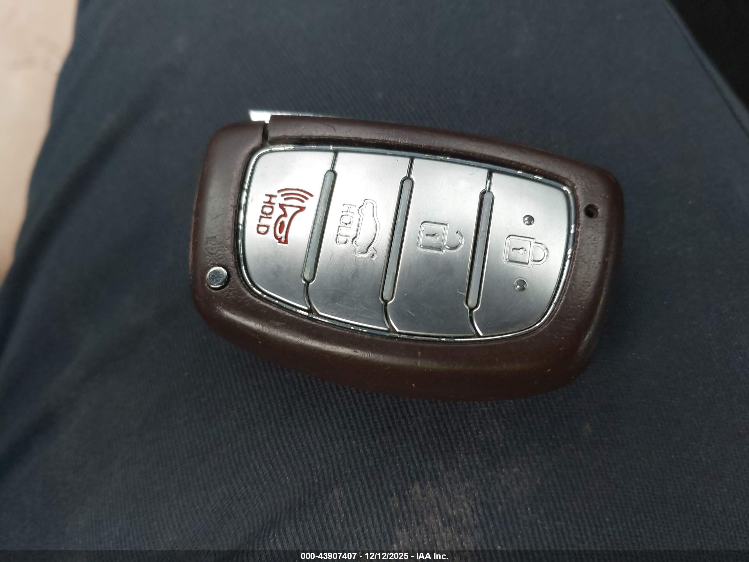 HYUNDAI SONATA image 11