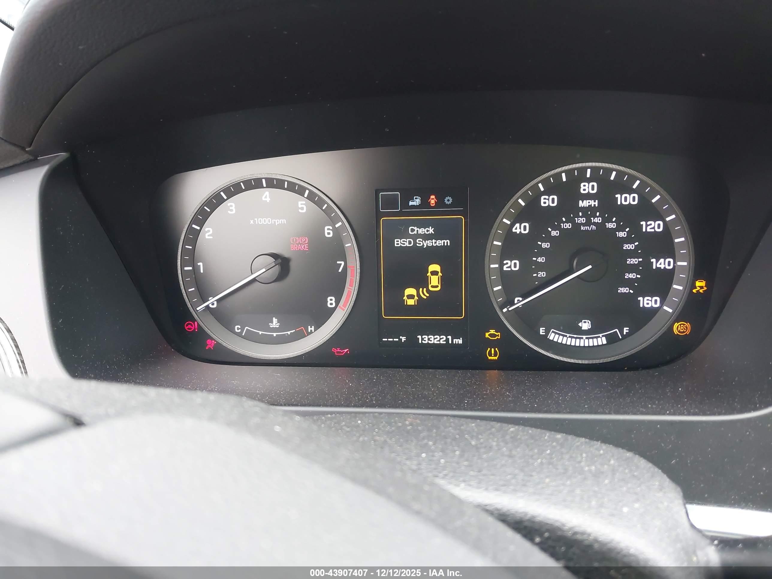 HYUNDAI SONATA image 7