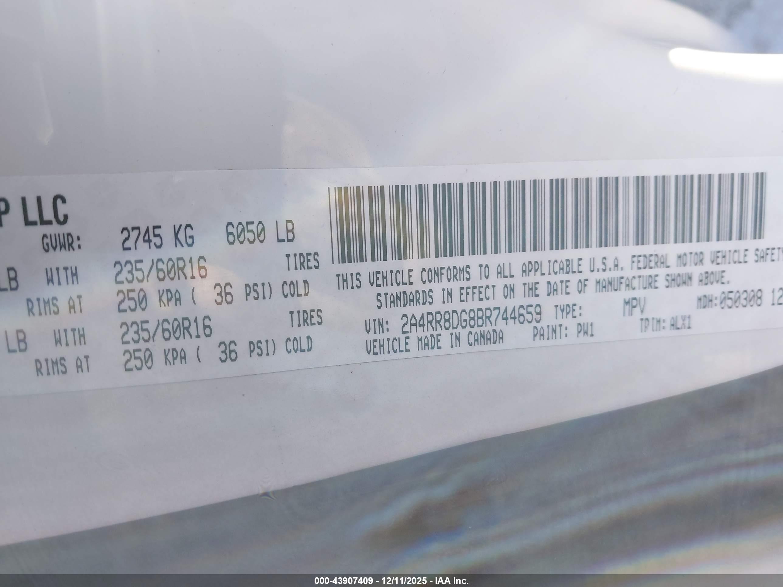 CHRYSLER TOWN image 9