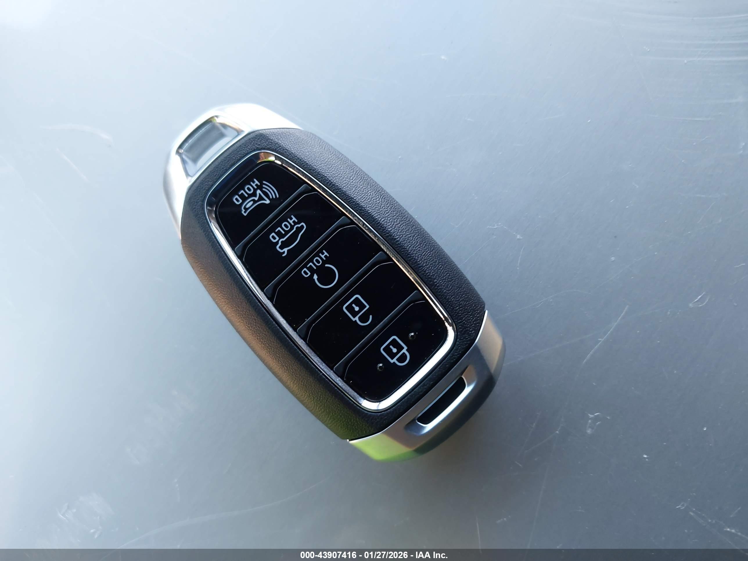 HYUNDAI ELANTRA image 11