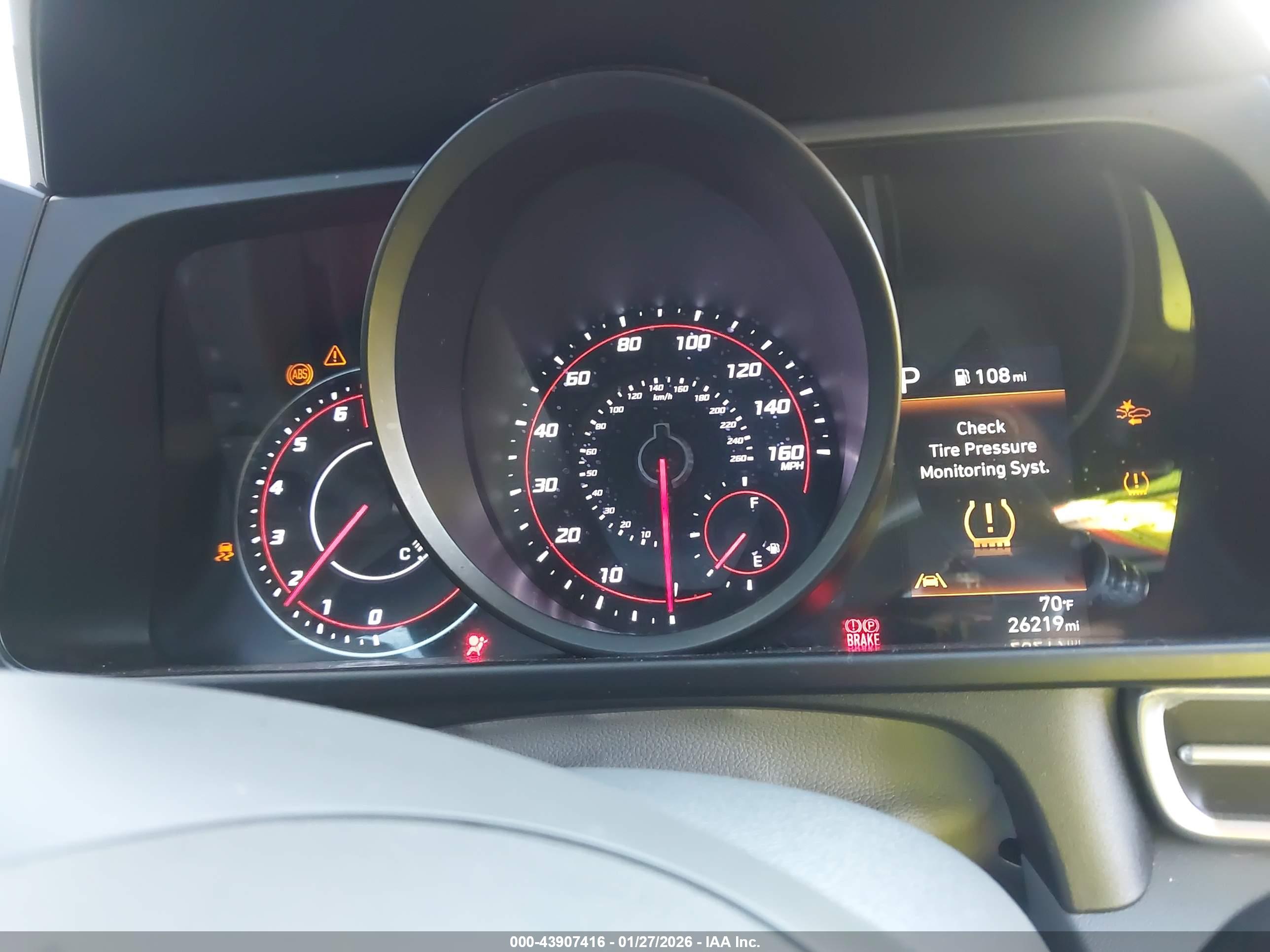 HYUNDAI ELANTRA image 7