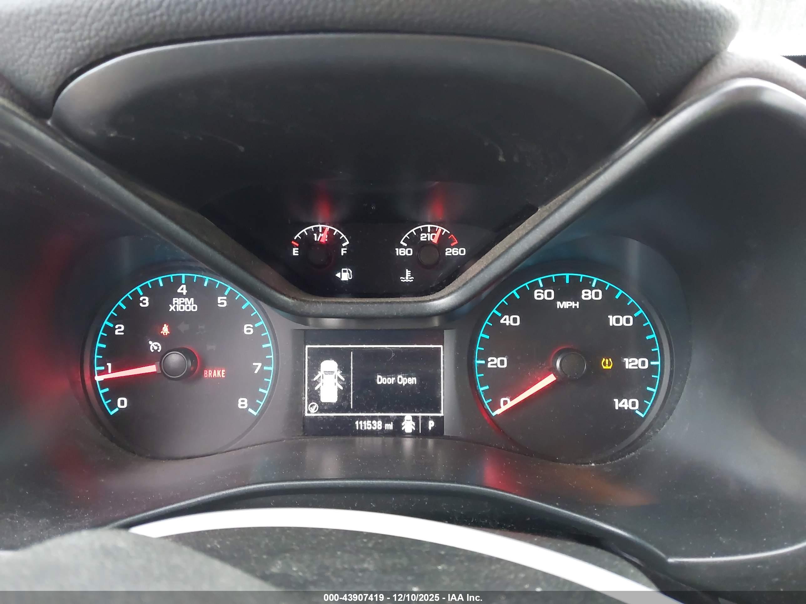CHEVROLET COLORADO image 7