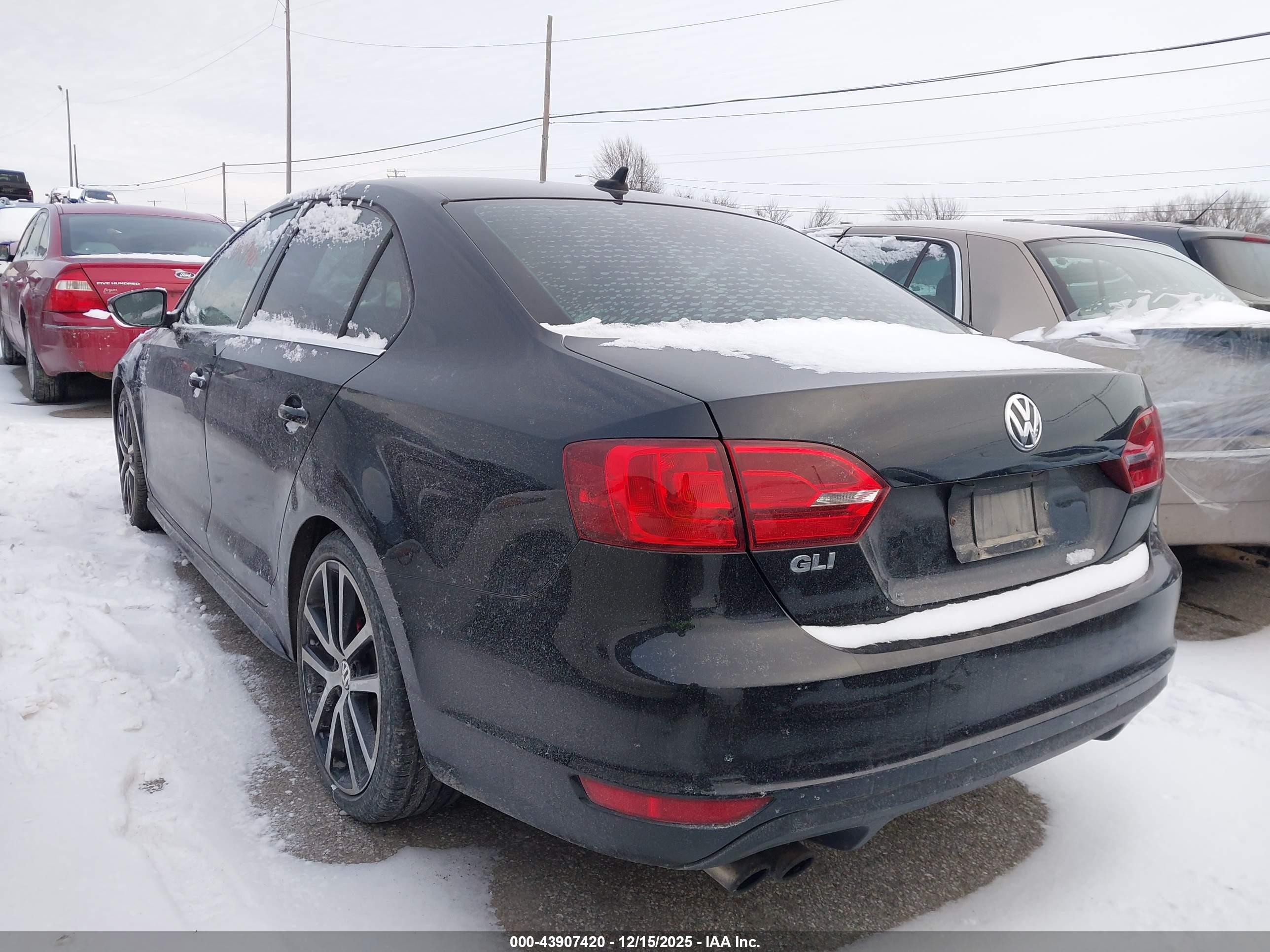 VOLKSWAGEN JETTA image 3