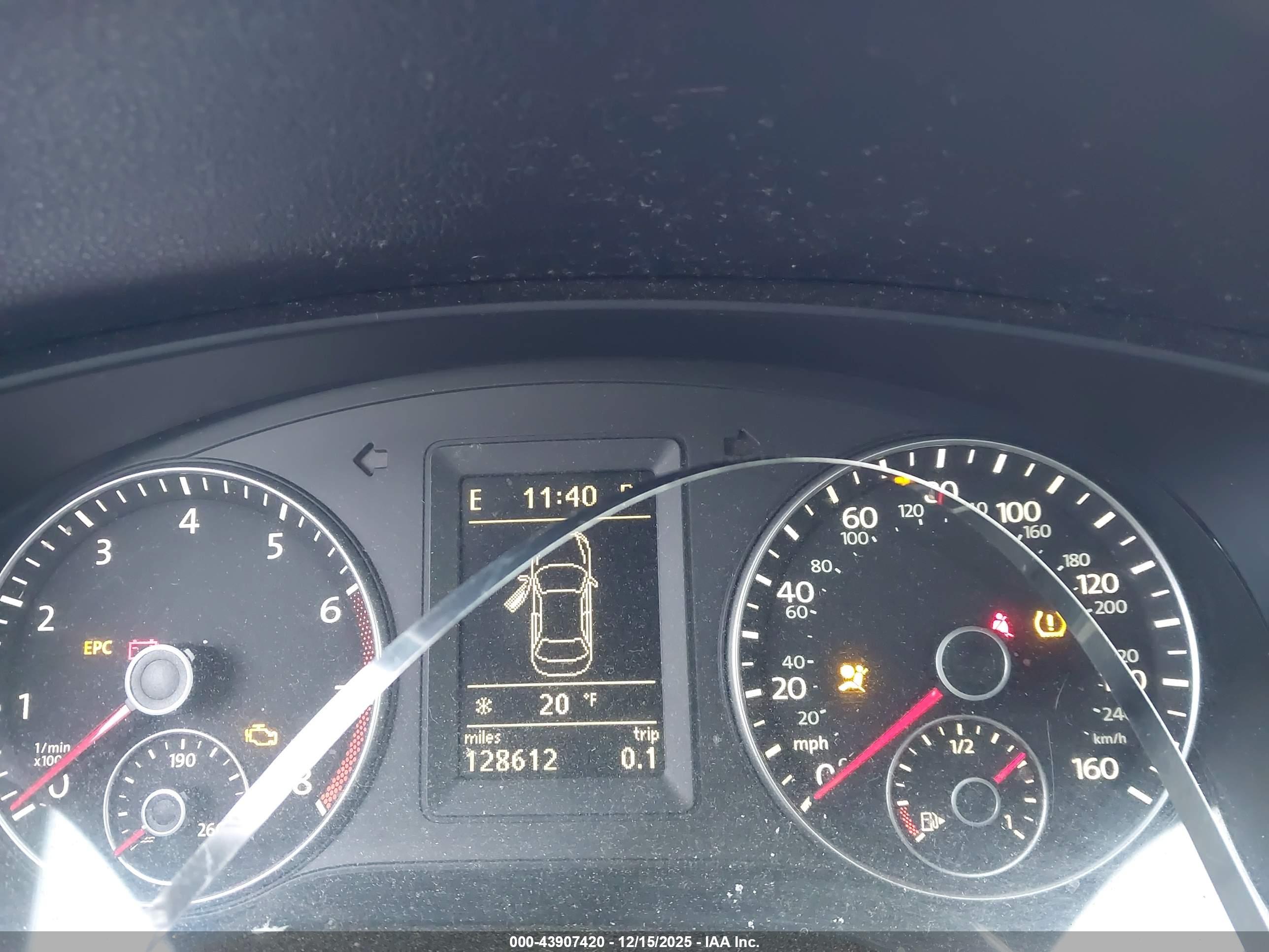 VOLKSWAGEN JETTA image 7