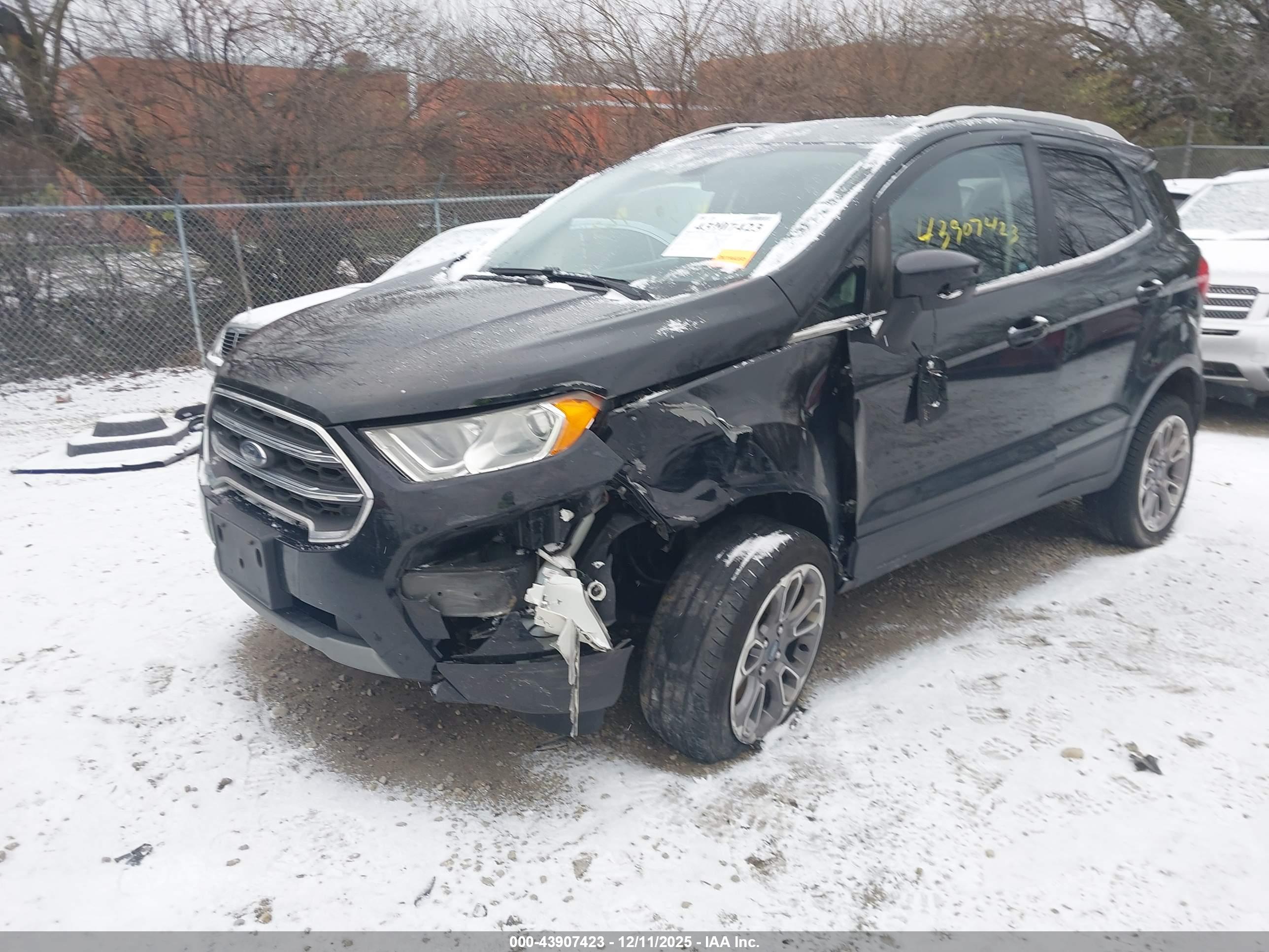 FORD ECOSPORT image 2