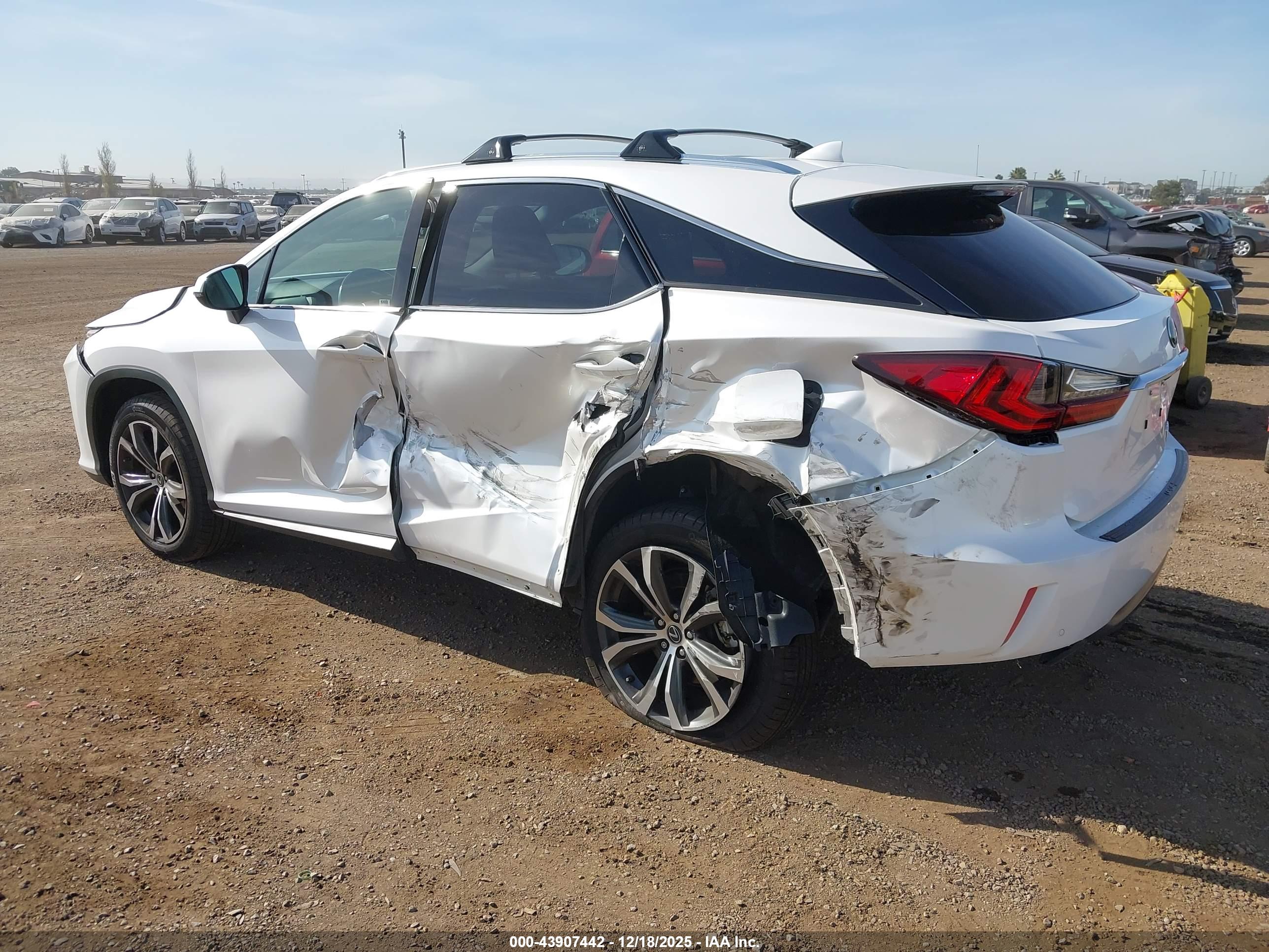 LEXUS RX image 3