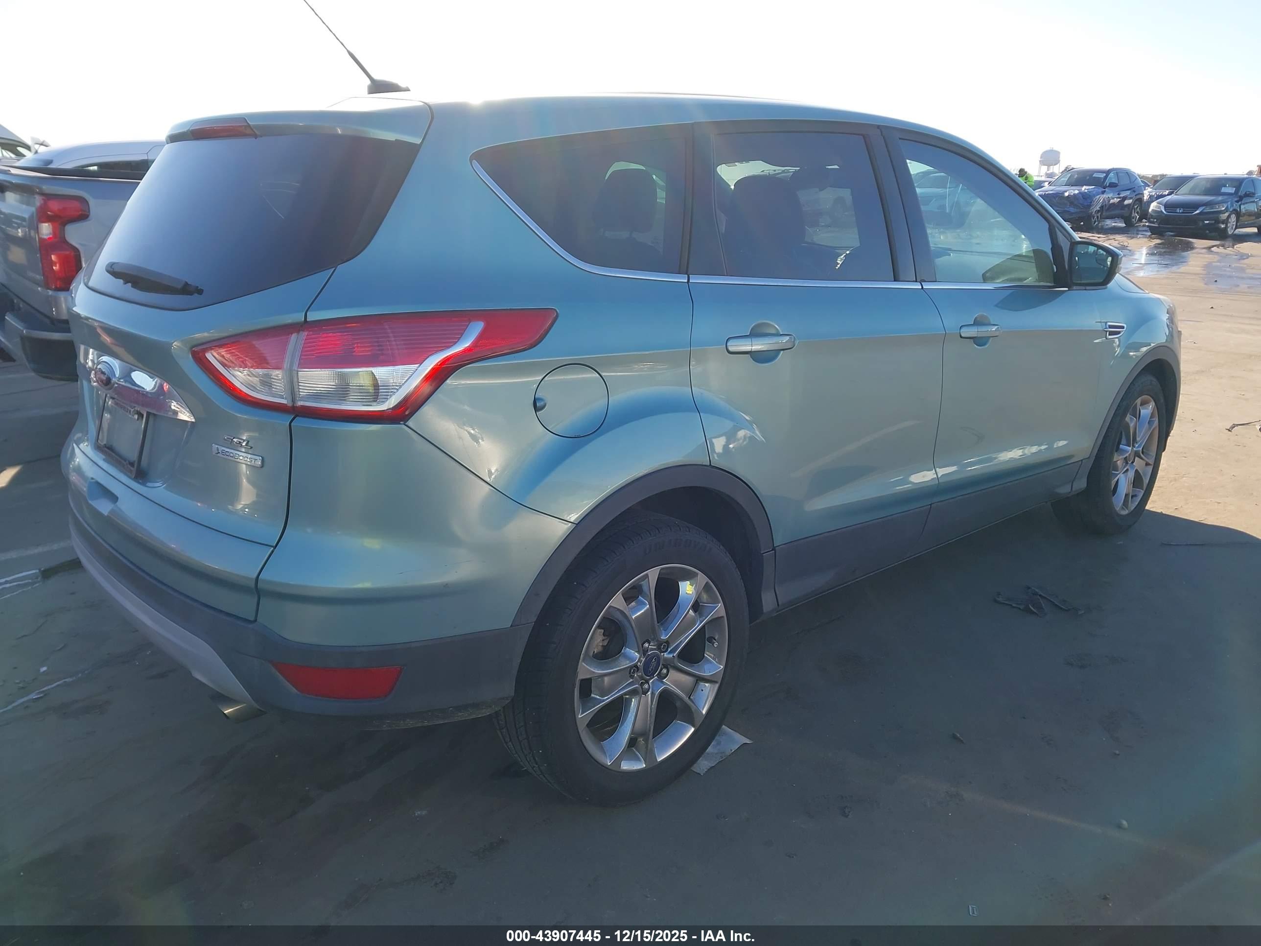 FORD ESCAPE image 4