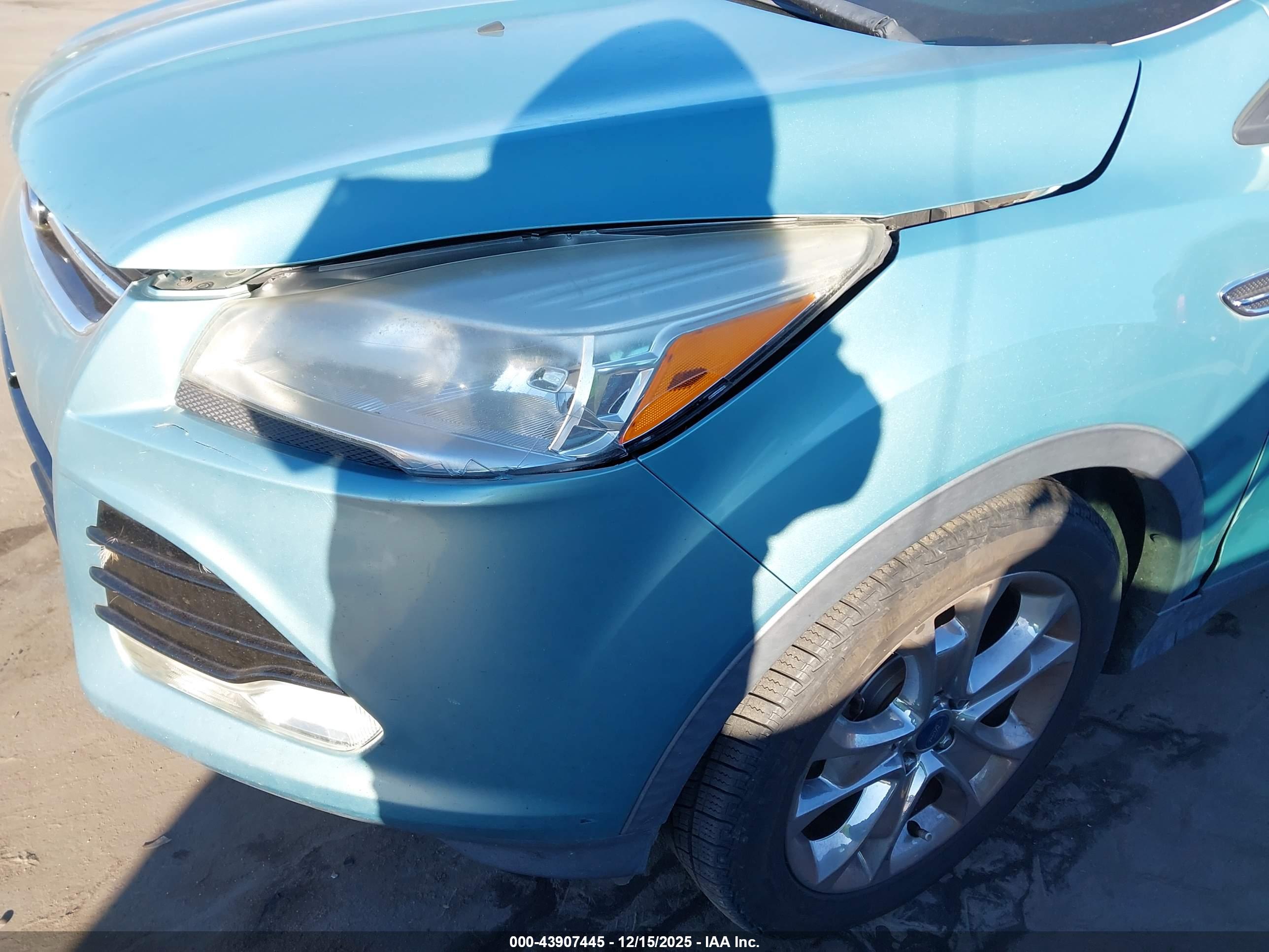 FORD ESCAPE image 6