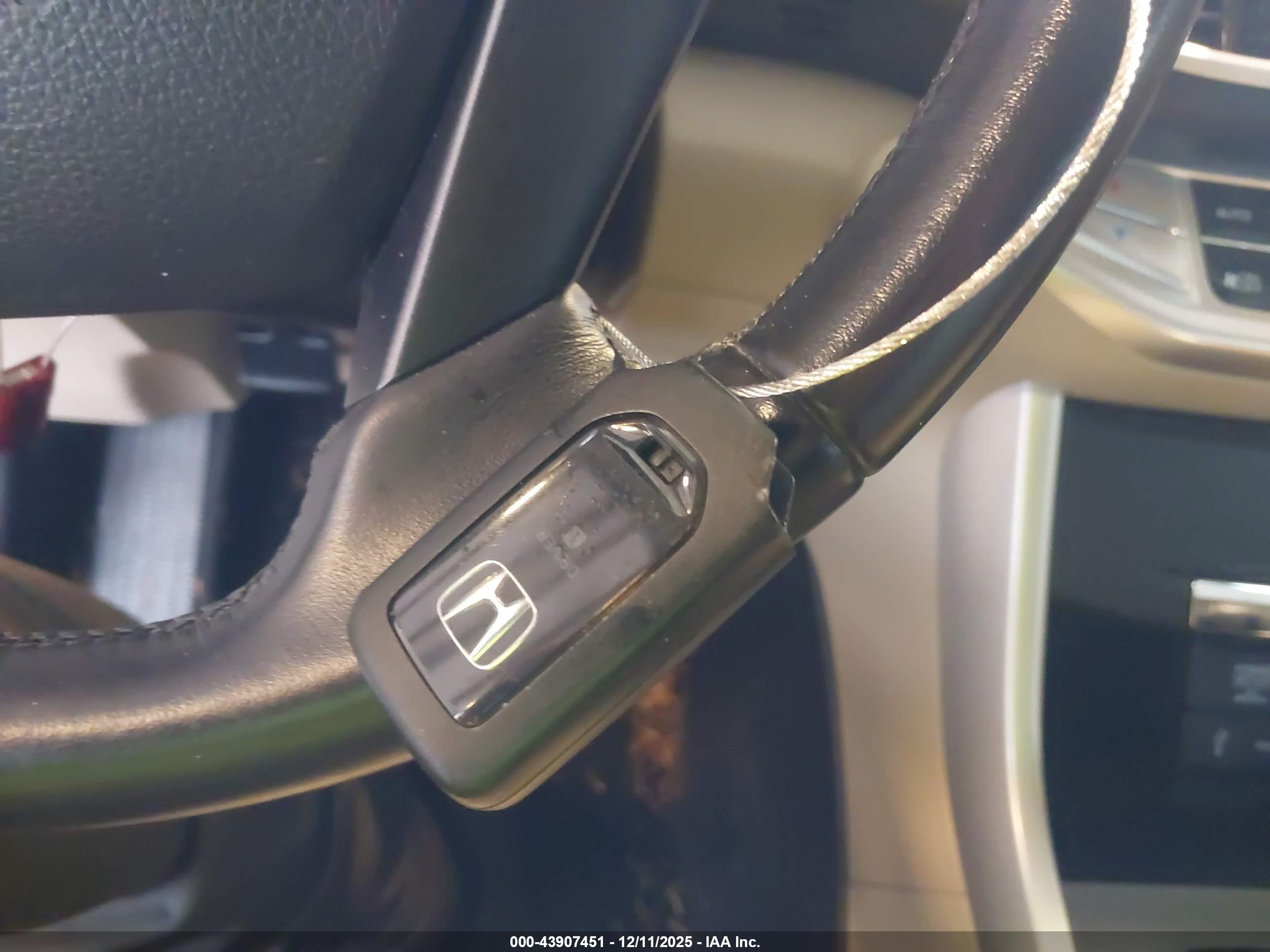 HONDA ACCORD image 11
