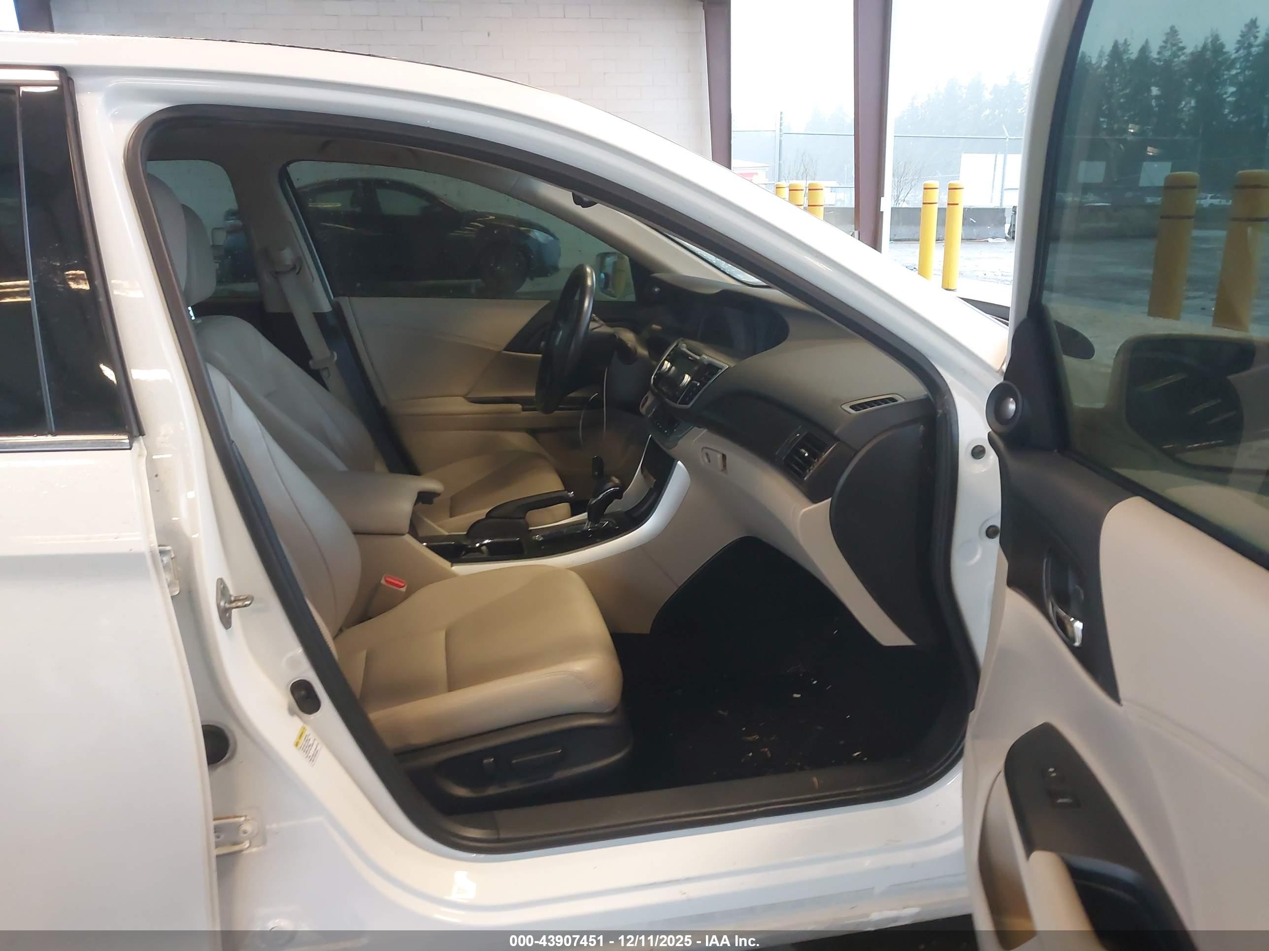 HONDA ACCORD image 5