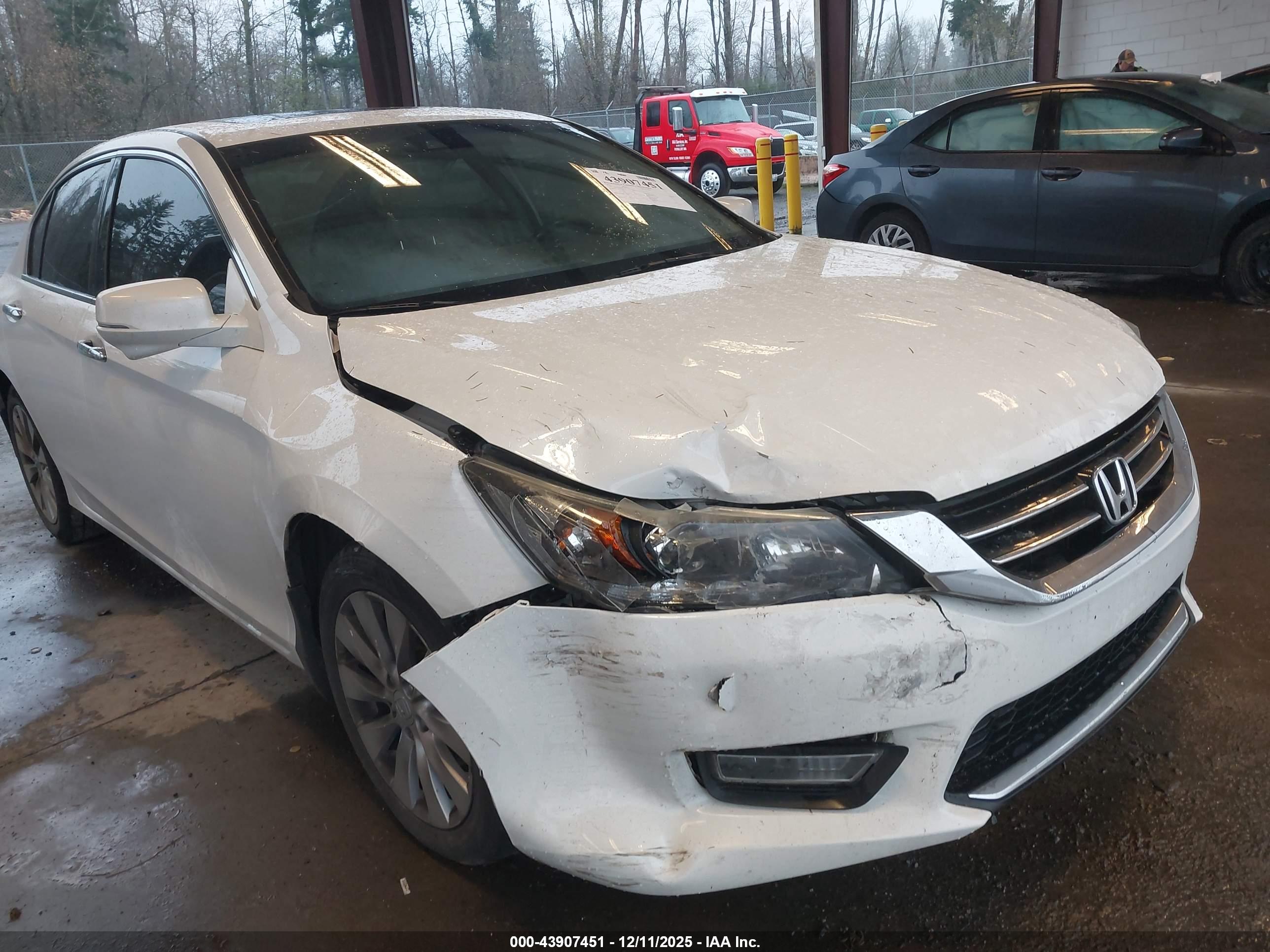 HONDA ACCORD image 6
