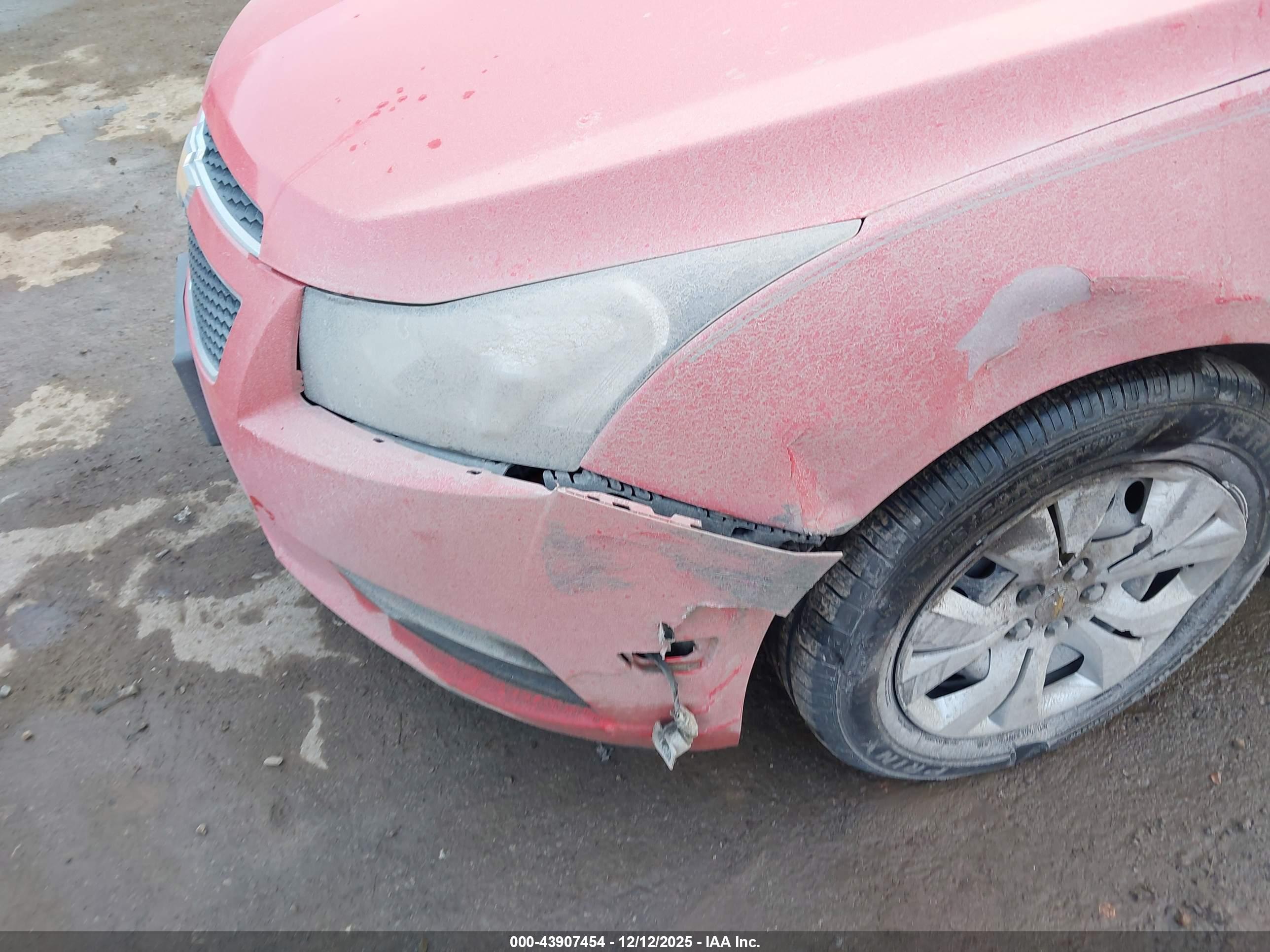 CHEVROLET CRUZE image 6