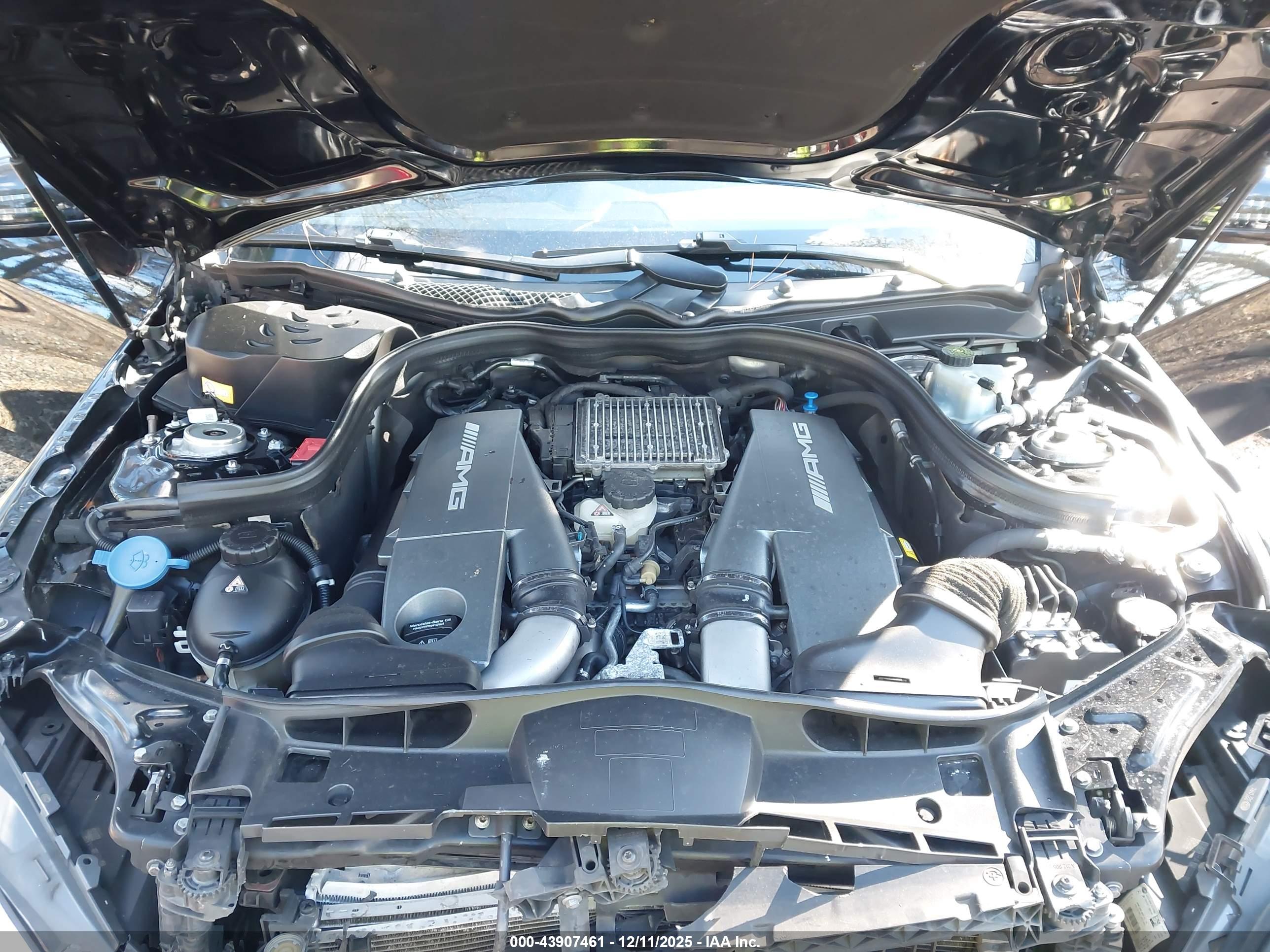 MERCEDES-BENZ E image 10
