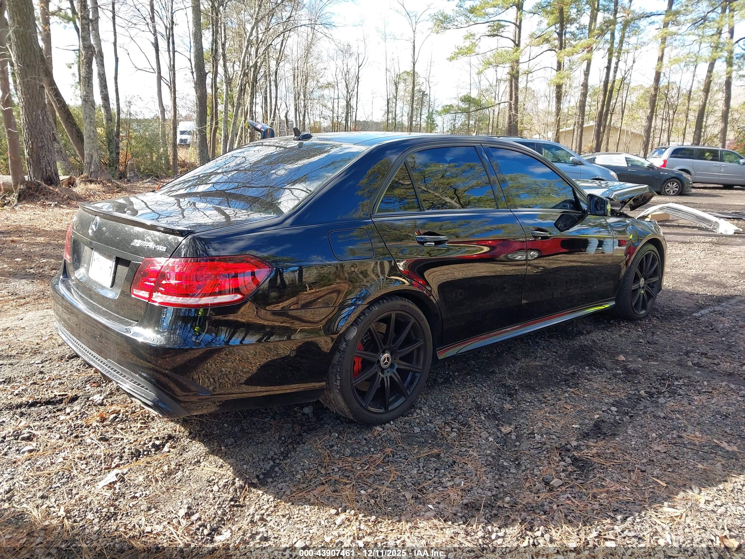 MERCEDES-BENZ E image 4