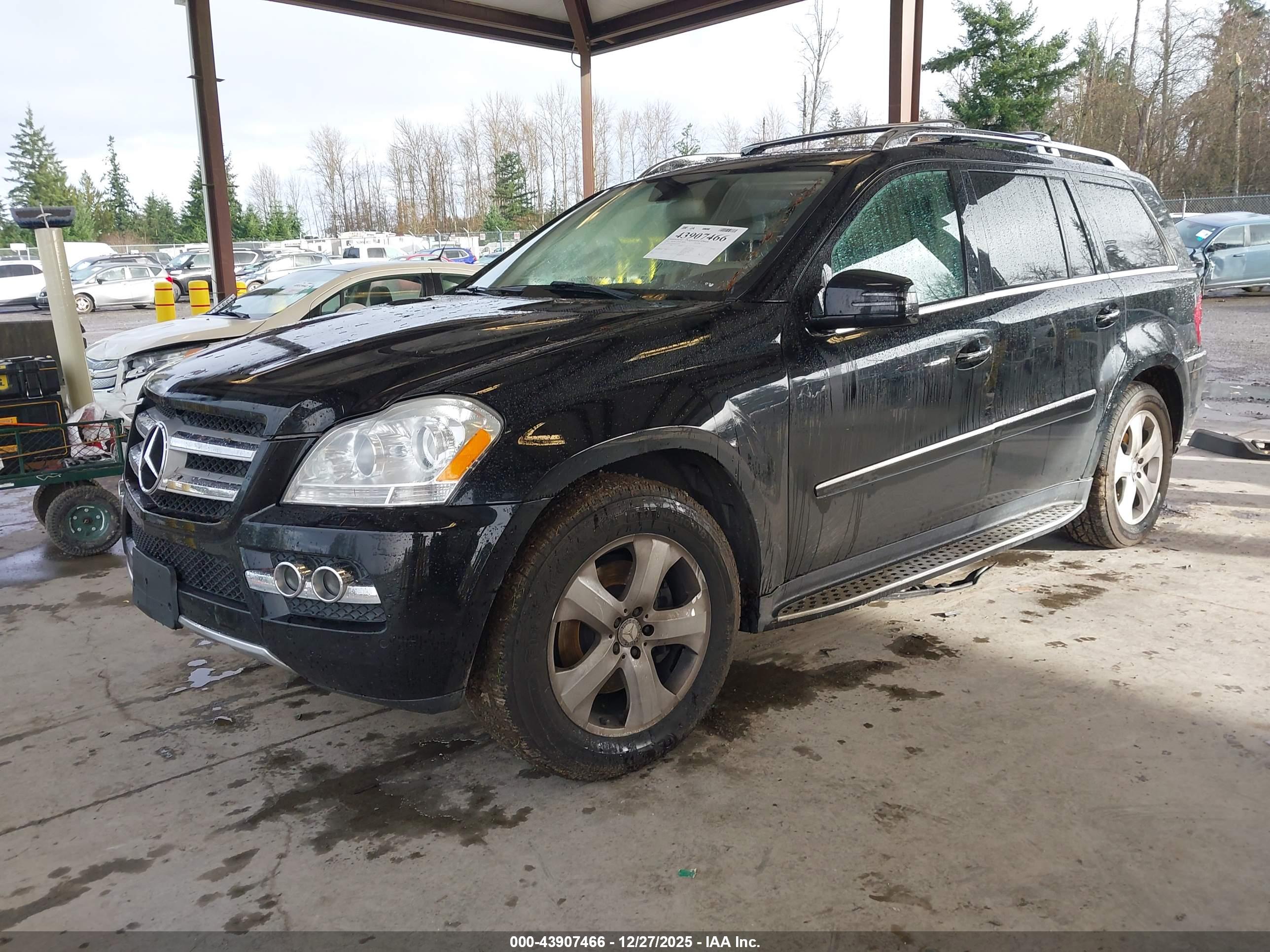 MERCEDES-BENZ GL image 2