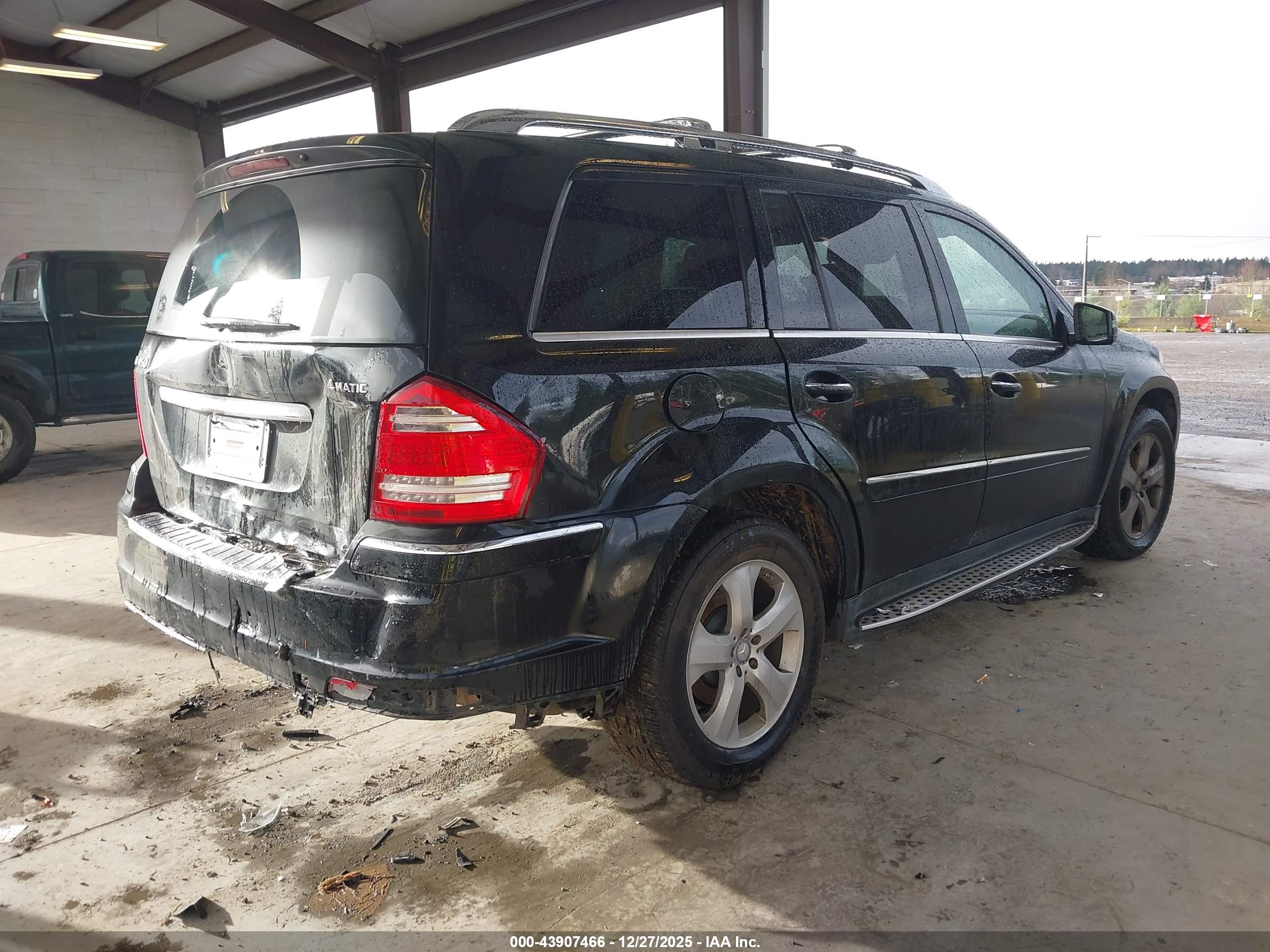 MERCEDES-BENZ GL image 4