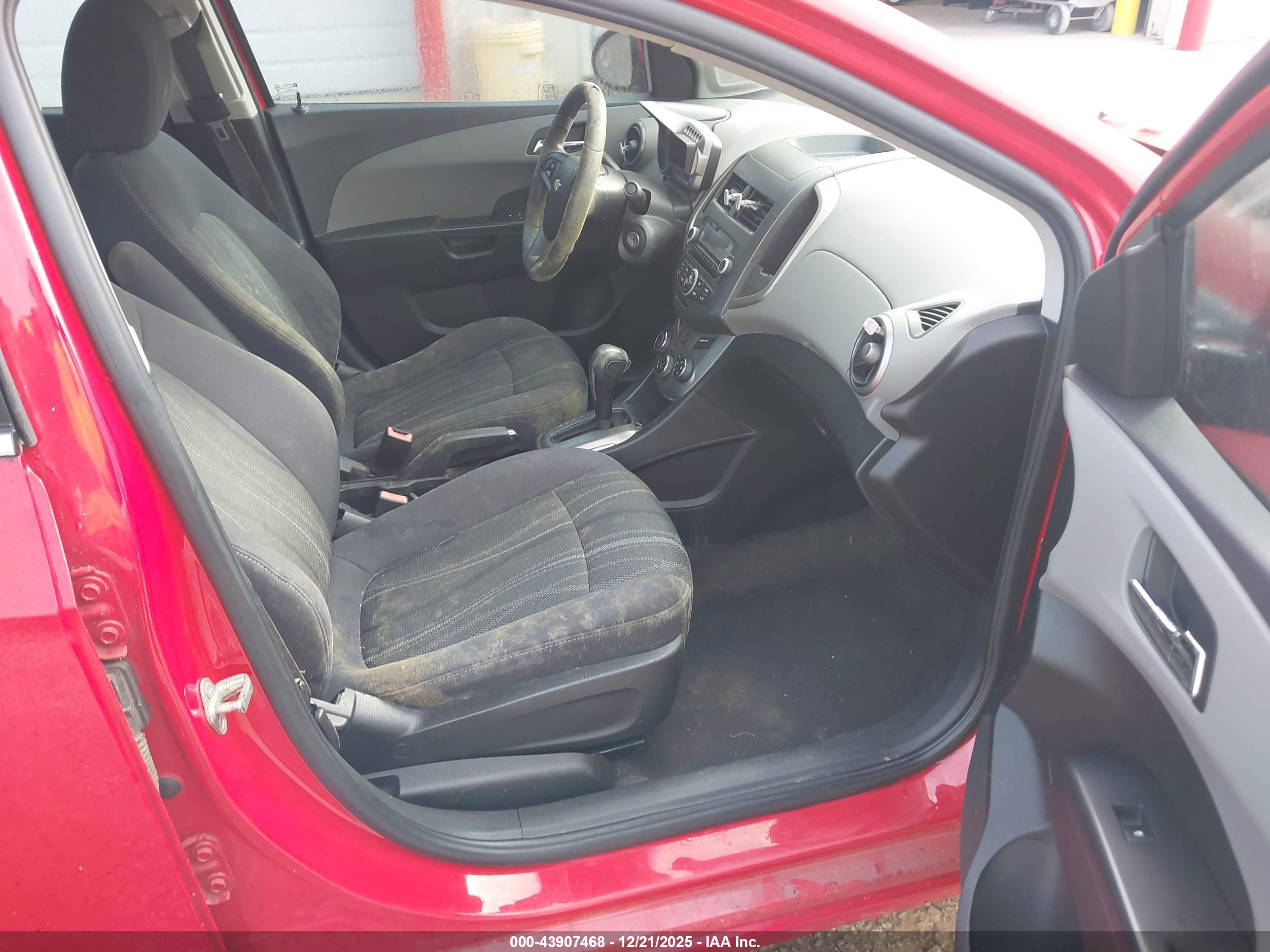 CHEVROLET SONIC image 5