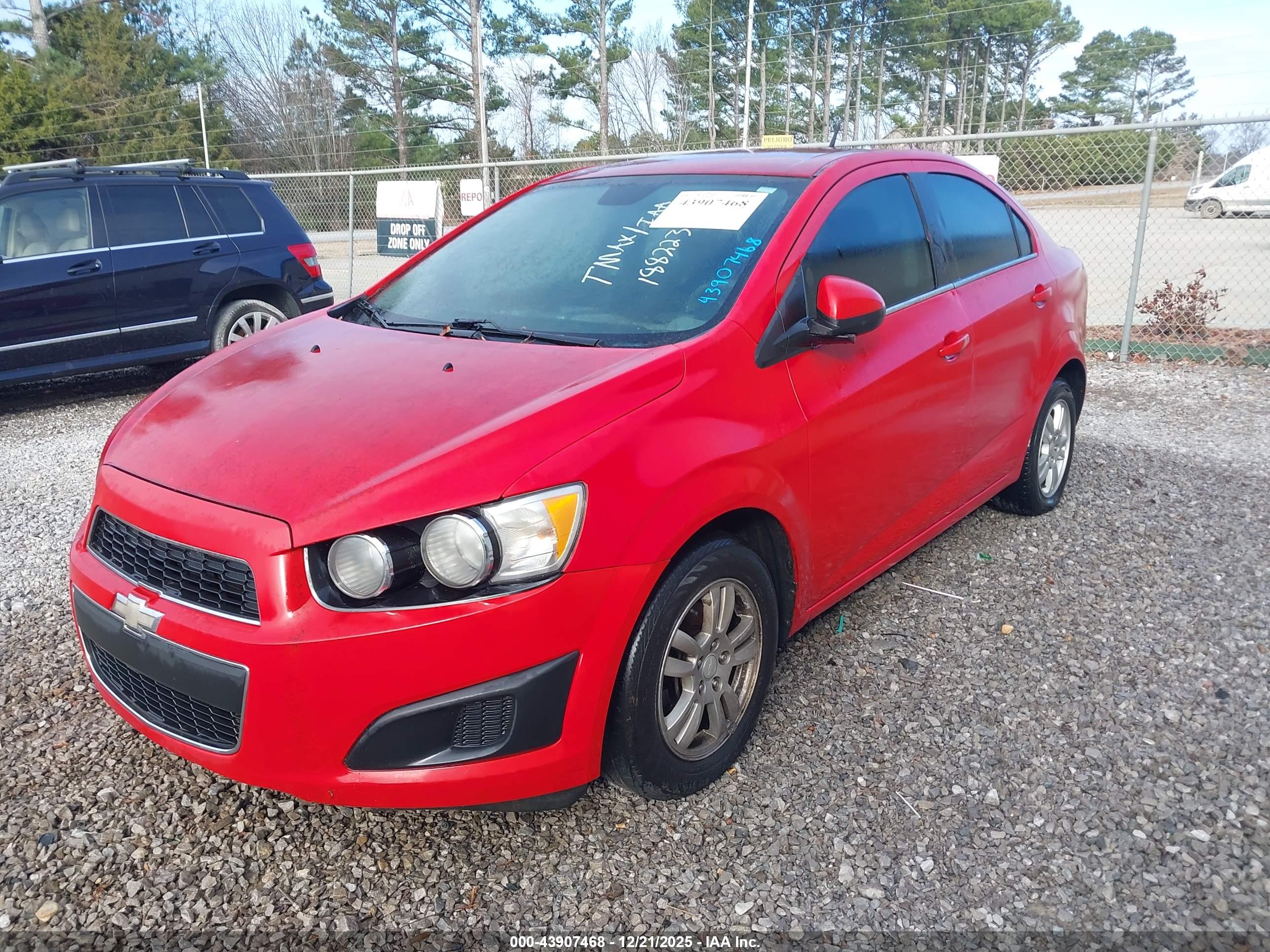CHEVROLET SONIC image 6