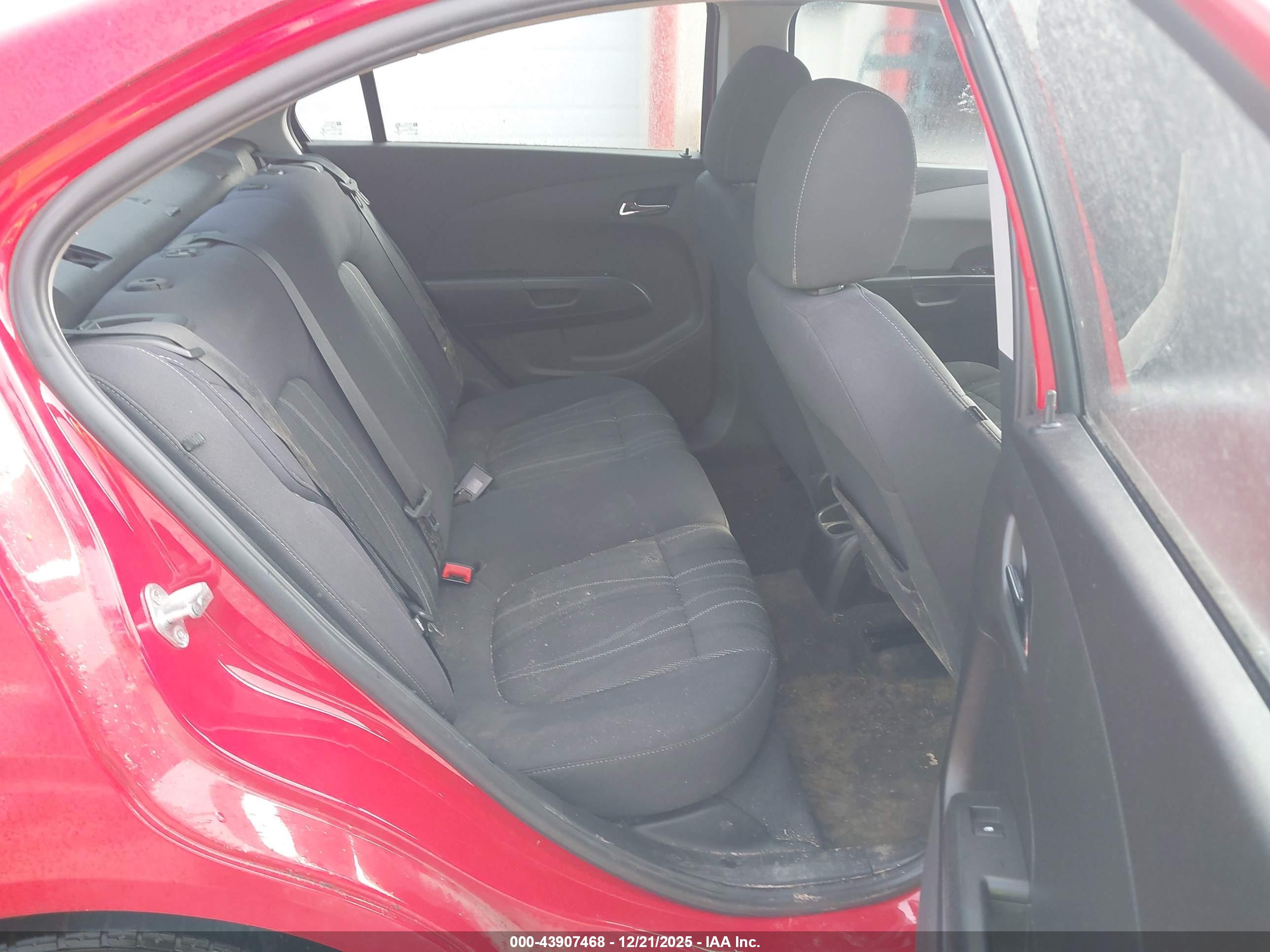 CHEVROLET SONIC image 8