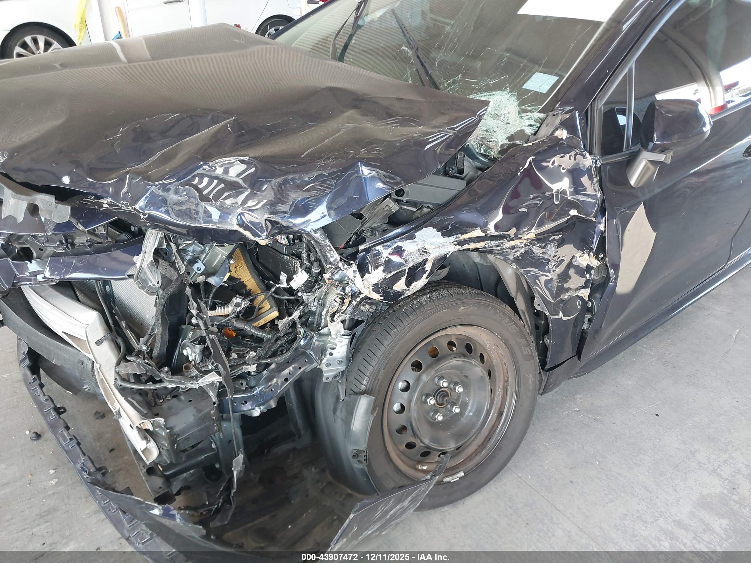 TOYOTA COROLLA image 6