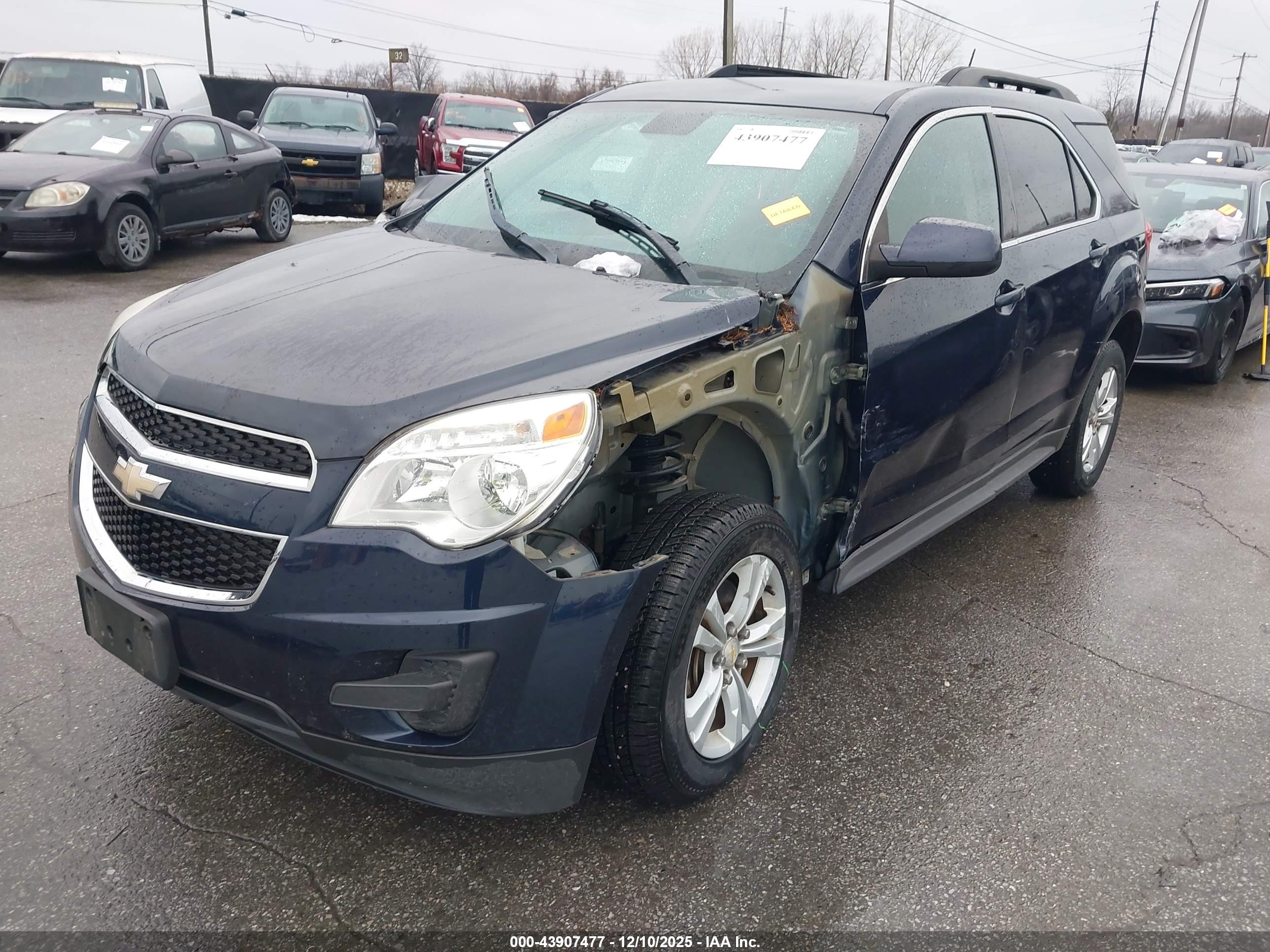 CHEVROLET EQUINOX image 2