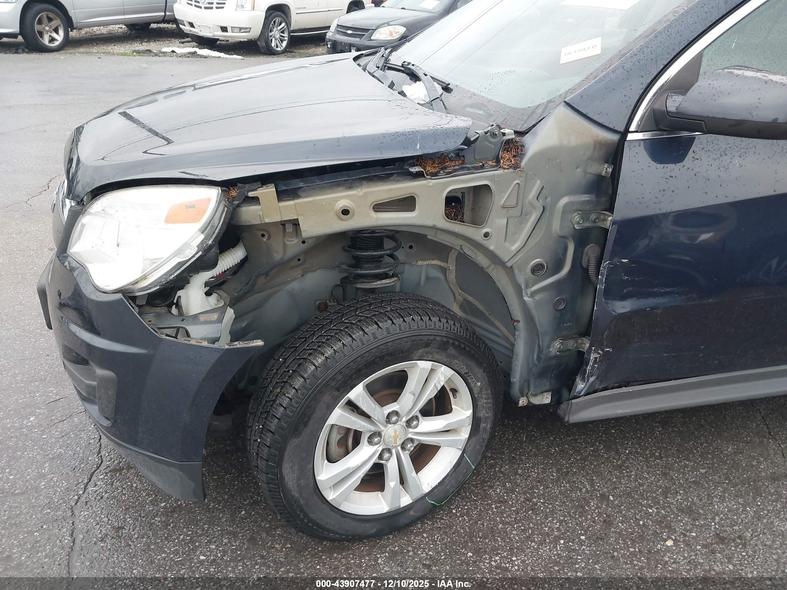 CHEVROLET EQUINOX image 6