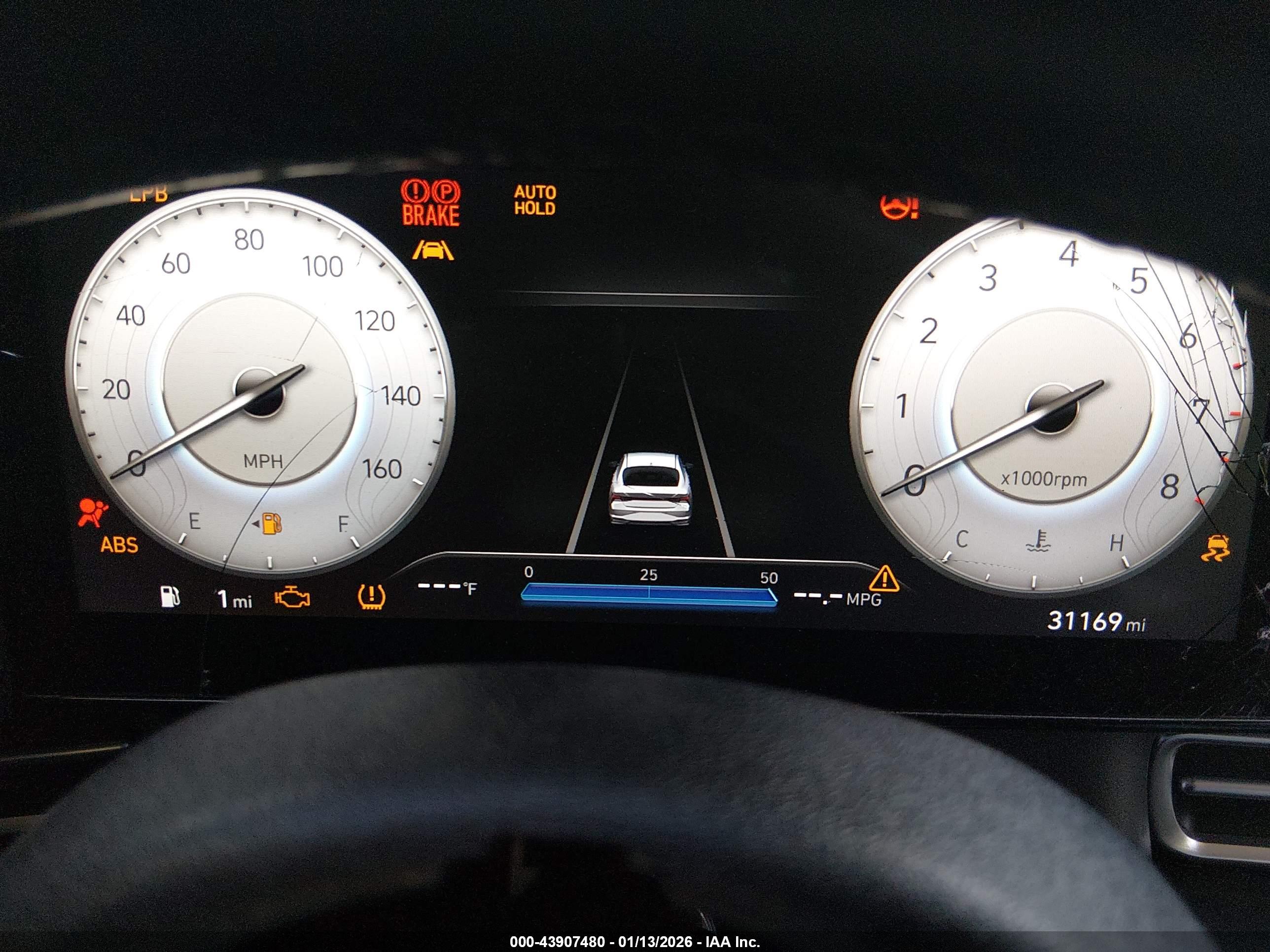 HYUNDAI ELANTRA image 7