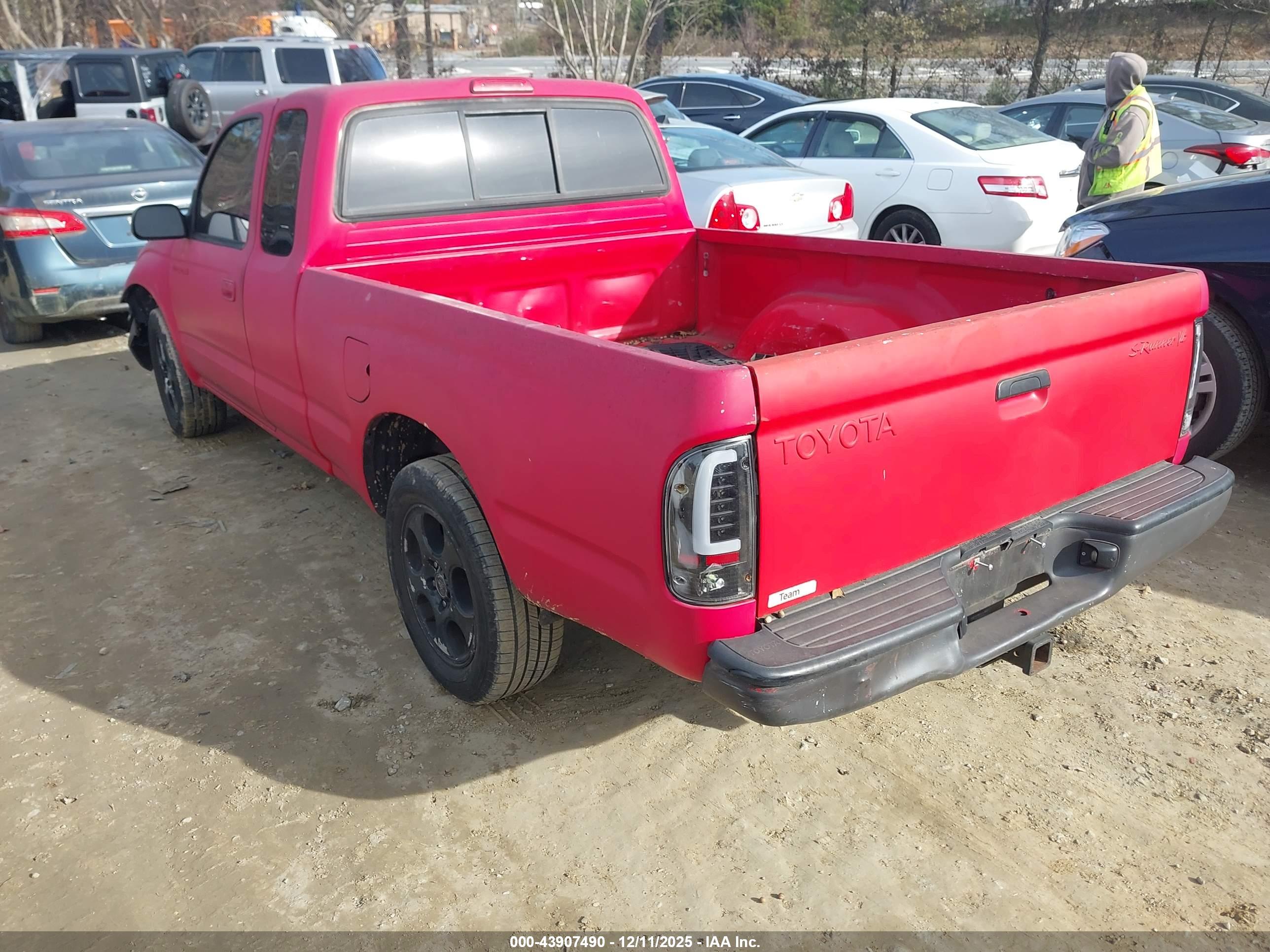 TOYOTA TACOMA image 3