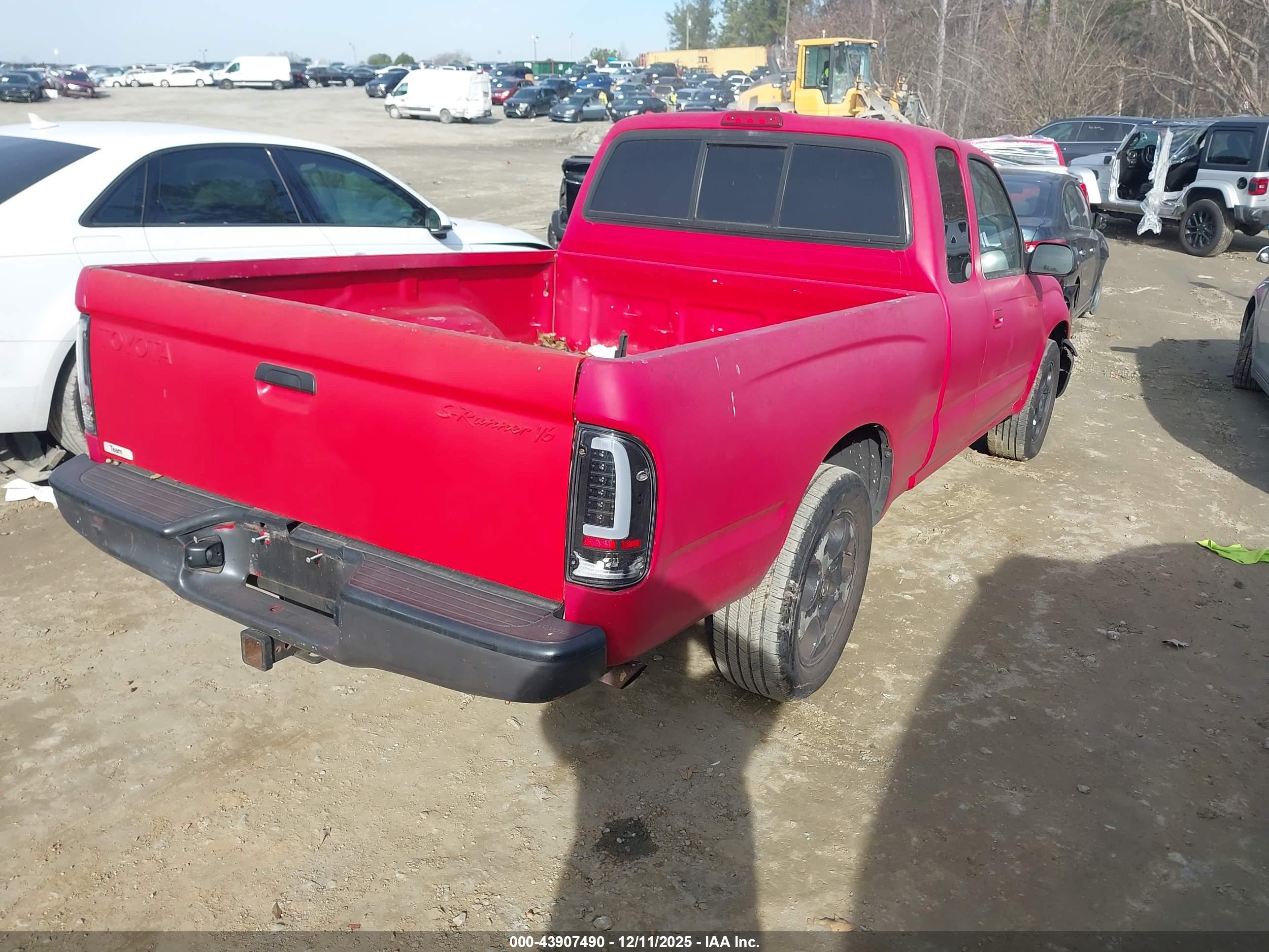 TOYOTA TACOMA image 4