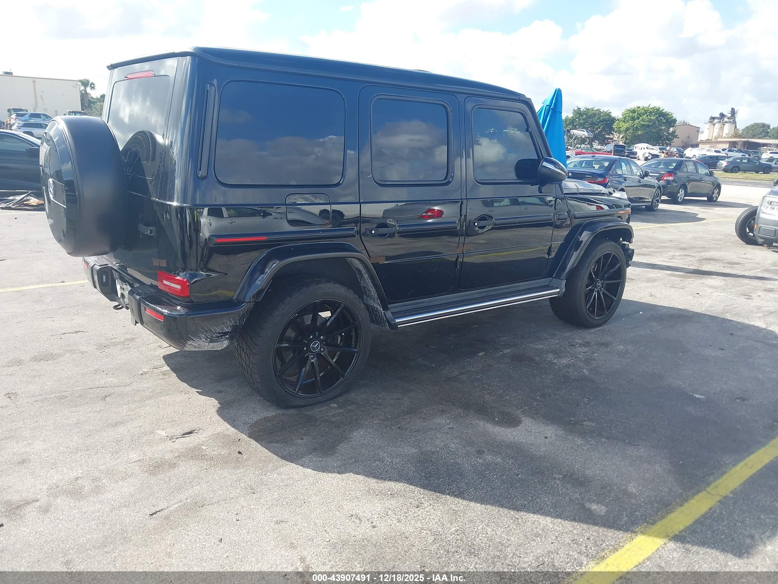 MERCEDES-BENZ G image 4