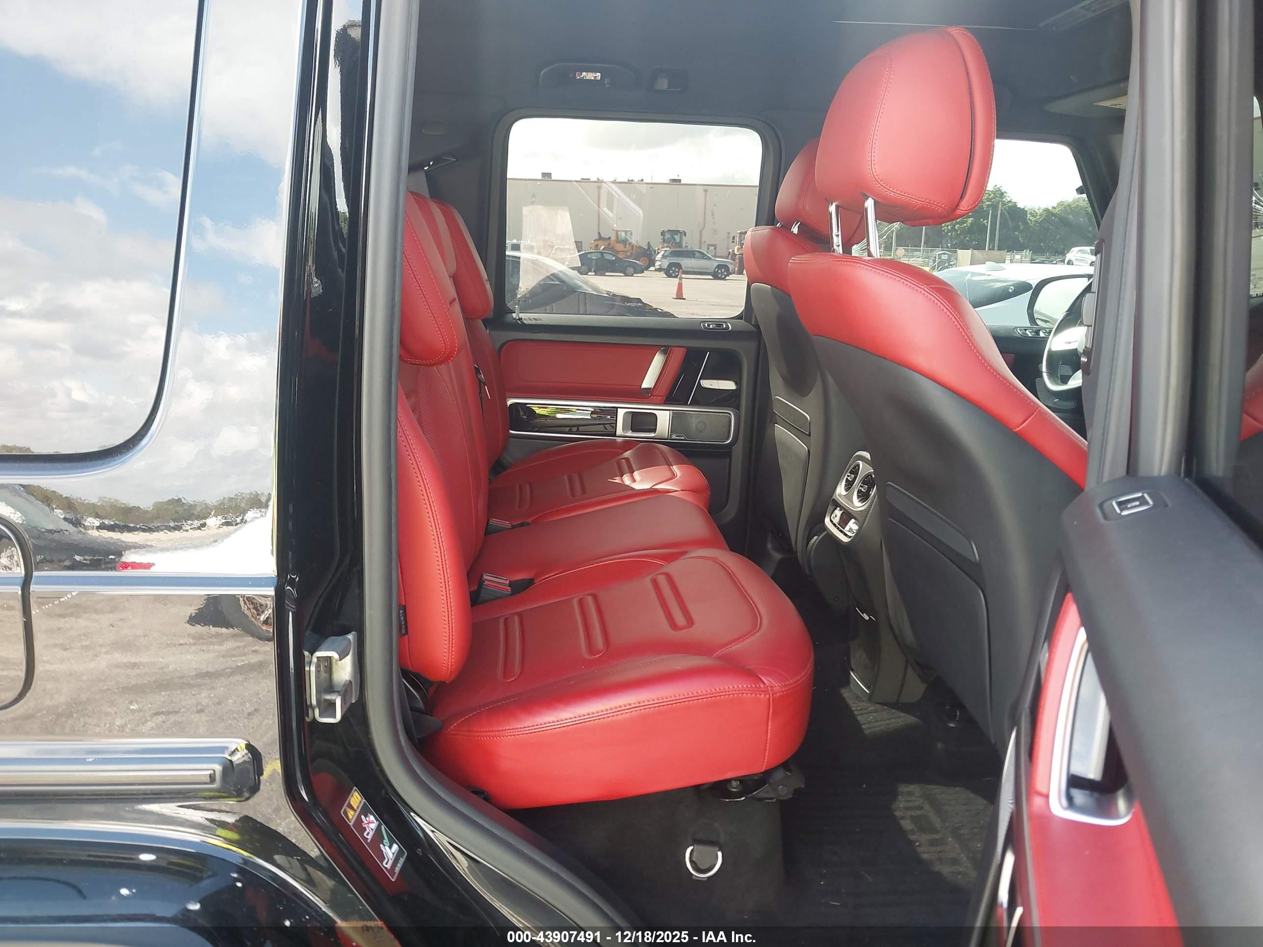 MERCEDES-BENZ G image 8